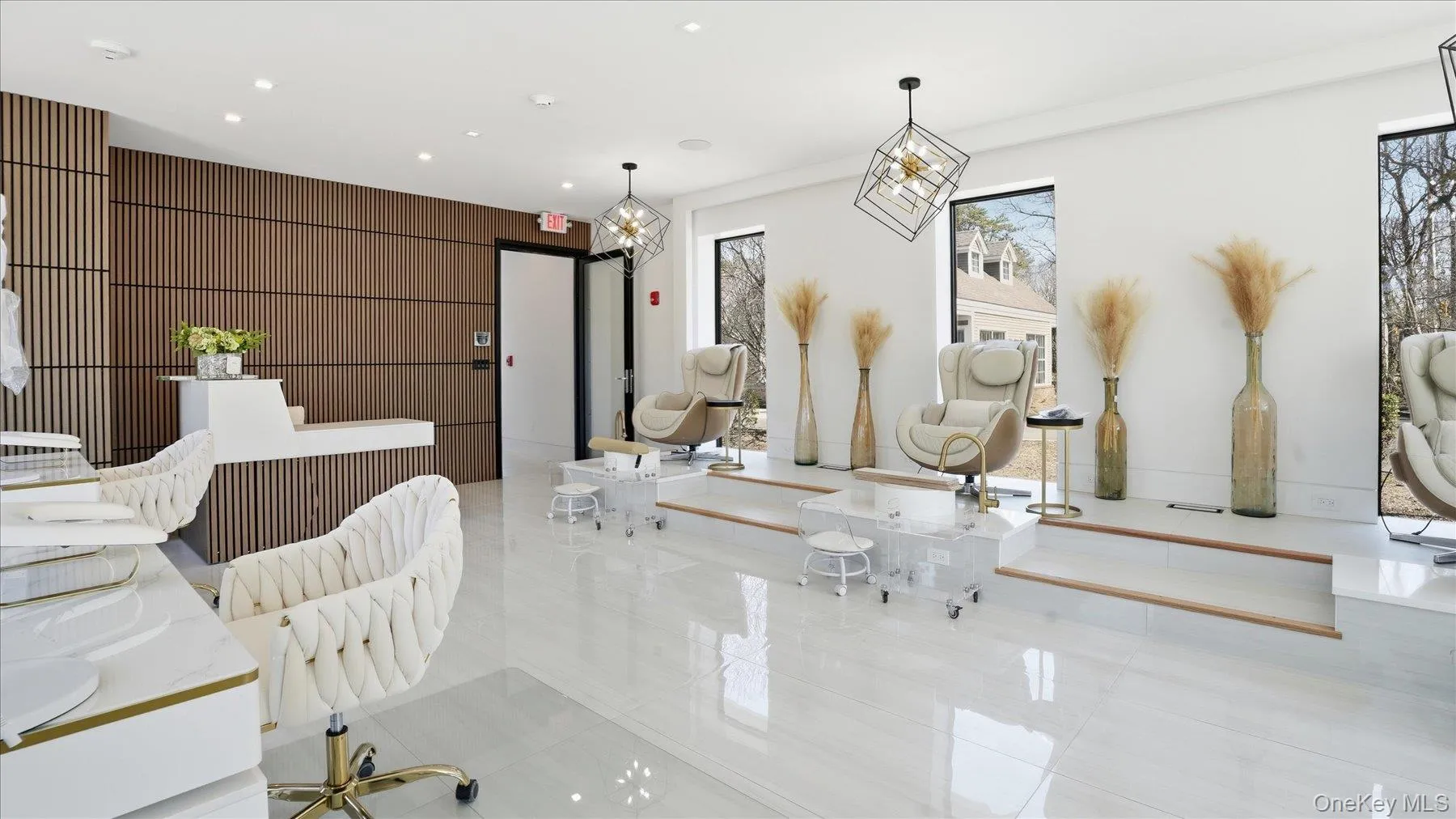 200 Montauk Highway, Southampton, NY, ,Commercial Lease,For Rent,Montauk,0,989372 200 Montauk Highway, Southampton, NY, ,Commercial Lease,For Rent,Montauk,0,989372