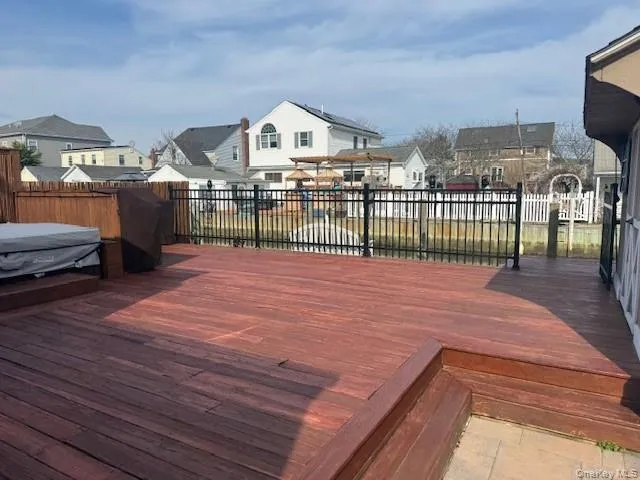 75 Bay Drive, Babylon, NY, 2 Bedrooms Bedrooms, 5 Rooms Rooms,1 BathroomBathrooms,Residential,For Rent,Bay,0,KEY989376 75 Bay Drive, Babylon, NY, 2 Bedrooms Bedrooms, 5 Rooms Rooms,1 BathroomBathrooms,Residential,For Rent,Bay,0,KEY989376