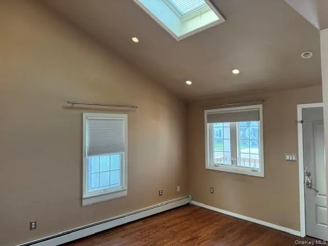 75 Bay Drive, Babylon, NY, 2 Bedrooms Bedrooms, 5 Rooms Rooms,1 BathroomBathrooms,Residential,For Rent,Bay,0,KEY989376 75 Bay Drive, Babylon, NY, 2 Bedrooms Bedrooms, 5 Rooms Rooms,1 BathroomBathrooms,Residential,For Rent,Bay,0,KEY989376