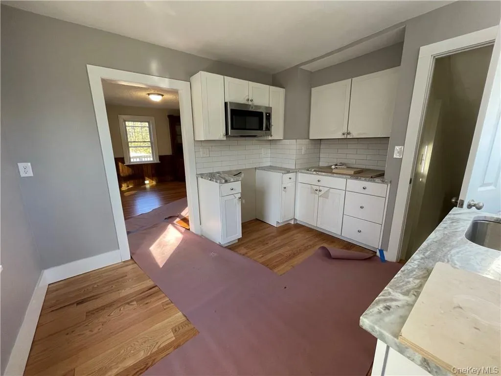 7 Bonnie Brae Avenue, Somers, NY, 3 Bedrooms Bedrooms, 7 Rooms Rooms,1 BathroomBathrooms,Residential Lease,For Rent,Bonnie Brae,0,989377 7 Bonnie Brae Avenue, Somers, NY, 3 Bedrooms Bedrooms, 7 Rooms Rooms,1 BathroomBathrooms,Residential Lease,For Rent,Bonnie Brae,0,989377