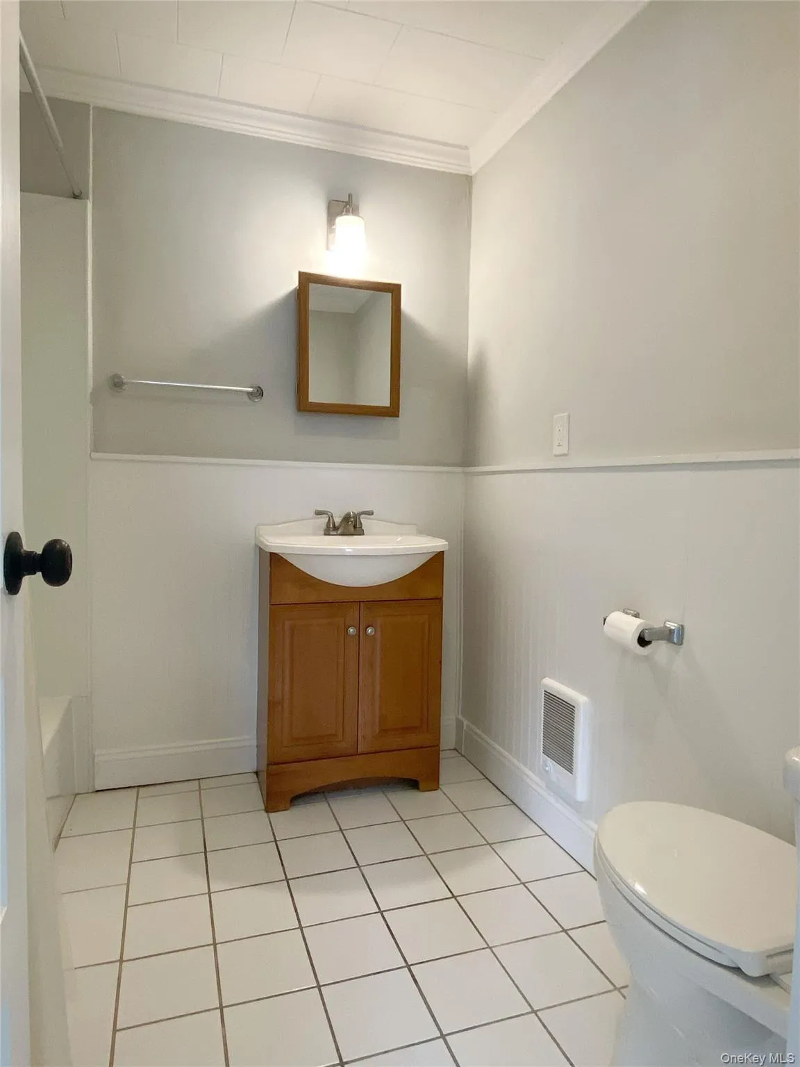 13 Cozzens Avenue, Highlands, NY, 1 Bedroom Bedrooms, 3 Rooms Rooms,1 BathroomBathrooms,Residential Lease,For Rent,Cozzens,0,989383 13 Cozzens Avenue, Highlands, NY, 1 Bedroom Bedrooms, 3 Rooms Rooms,1 BathroomBathrooms,Residential Lease,For Rent,Cozzens,0,989383
