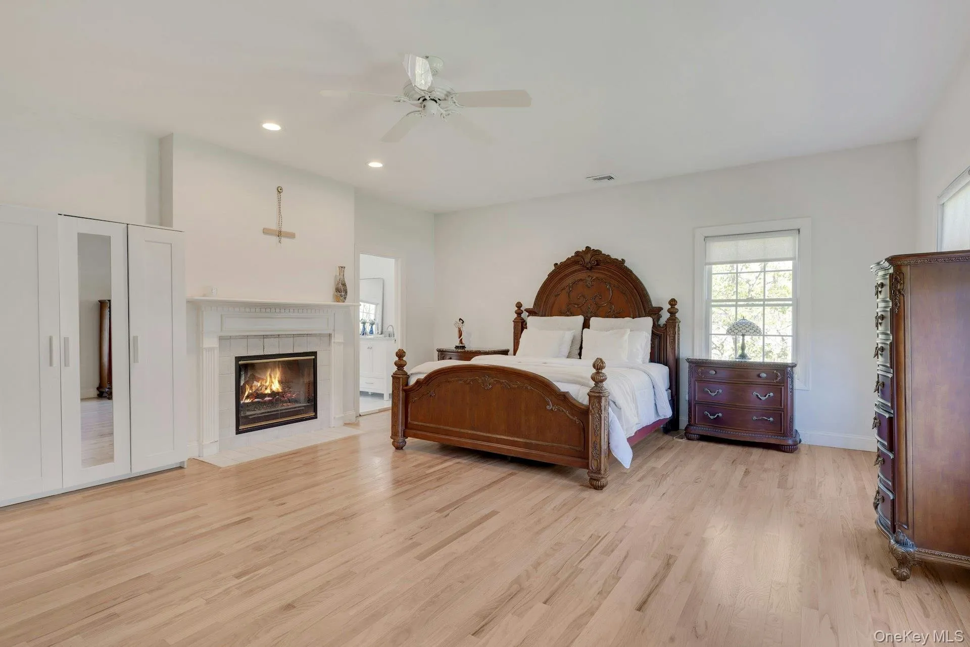 7 The Registry, Southampton, NY, 4 Bedrooms Bedrooms, 8 Rooms Rooms,3 BathroomsBathrooms,Residential Lease,For Rent,The Registry,0,989388 7 The Registry, Southampton, NY, 4 Bedrooms Bedrooms, 8 Rooms Rooms,3 BathroomsBathrooms,Residential Lease,For Rent,The Registry,0,989388