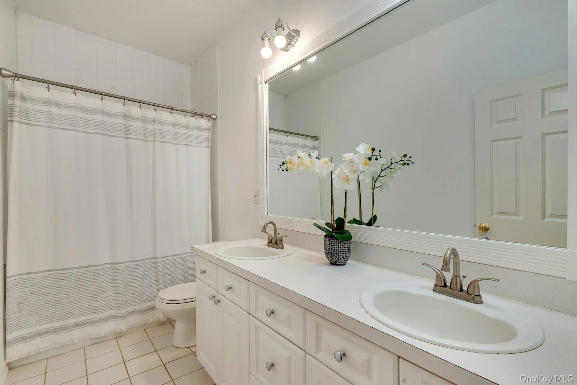 7 The Registry, Southampton, NY, 4 Bedrooms Bedrooms, 8 Rooms Rooms,3 BathroomsBathrooms,Residential Lease,For Rent,The Registry,0,989388 7 The Registry, Southampton, NY, 4 Bedrooms Bedrooms, 8 Rooms Rooms,3 BathroomsBathrooms,Residential Lease,For Rent,The Registry,0,989388