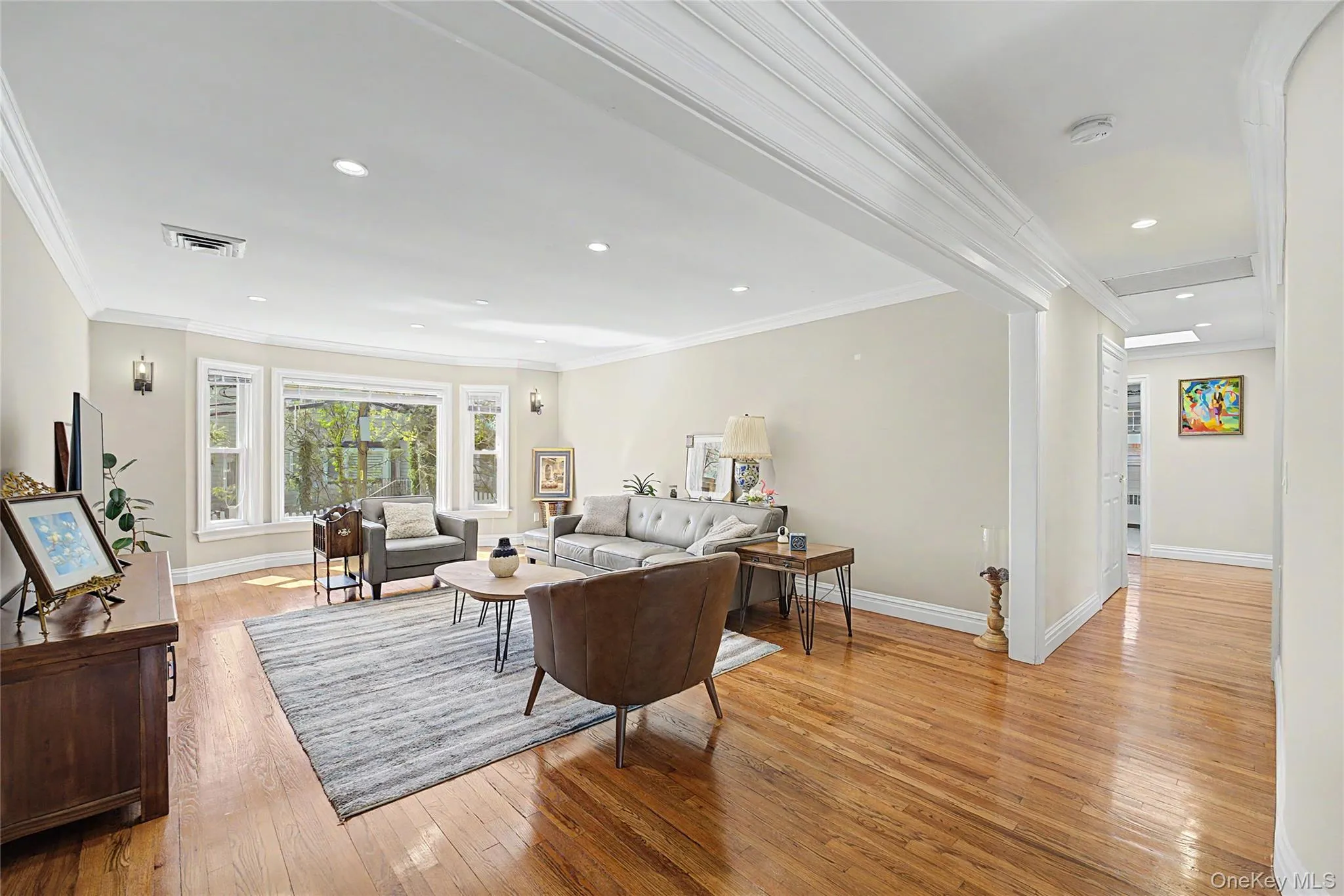 31 Edgemere Drive, North Hempstead, NY, 4 Bedrooms Bedrooms, 7 Rooms Rooms,2 BathroomsBathrooms,Residential,For Rent,Edgemere,0,989412 31 Edgemere Drive, North Hempstead, NY, 4 Bedrooms Bedrooms, 7 Rooms Rooms,2 BathroomsBathrooms,Residential,For Rent,Edgemere,0,989412