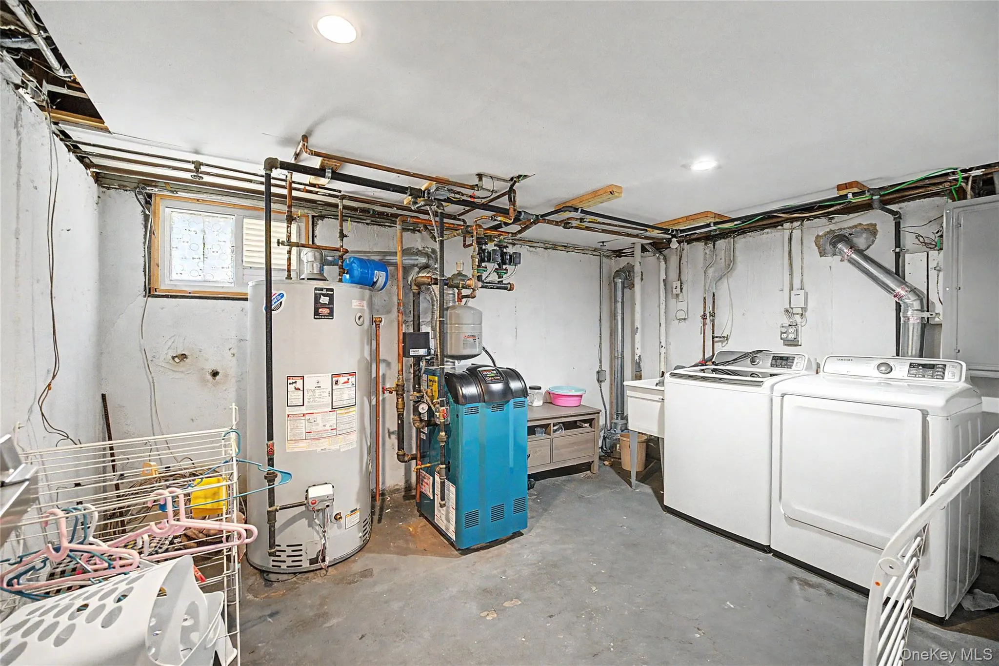 31 Edgemere Drive, North Hempstead, NY, 4 Bedrooms Bedrooms, 7 Rooms Rooms,2 BathroomsBathrooms,Residential,For Rent,Edgemere,0,989412 31 Edgemere Drive, North Hempstead, NY, 4 Bedrooms Bedrooms, 7 Rooms Rooms,2 BathroomsBathrooms,Residential,For Rent,Edgemere,0,989412