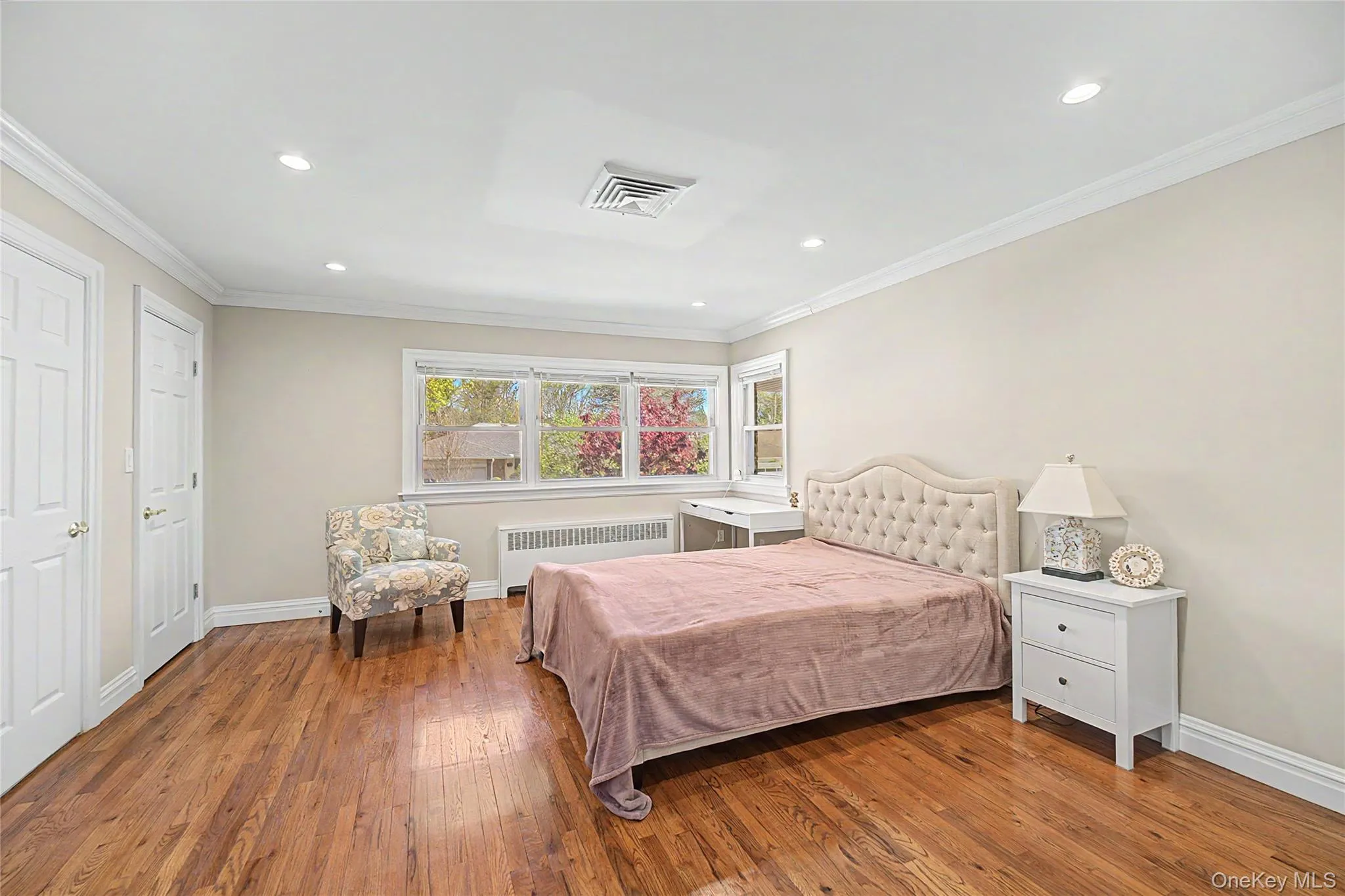 31 Edgemere Drive, North Hempstead, NY, 4 Bedrooms Bedrooms, 7 Rooms Rooms,2 BathroomsBathrooms,Residential,For Rent,Edgemere,0,989412 31 Edgemere Drive, North Hempstead, NY, 4 Bedrooms Bedrooms, 7 Rooms Rooms,2 BathroomsBathrooms,Residential,For Rent,Edgemere,0,989412