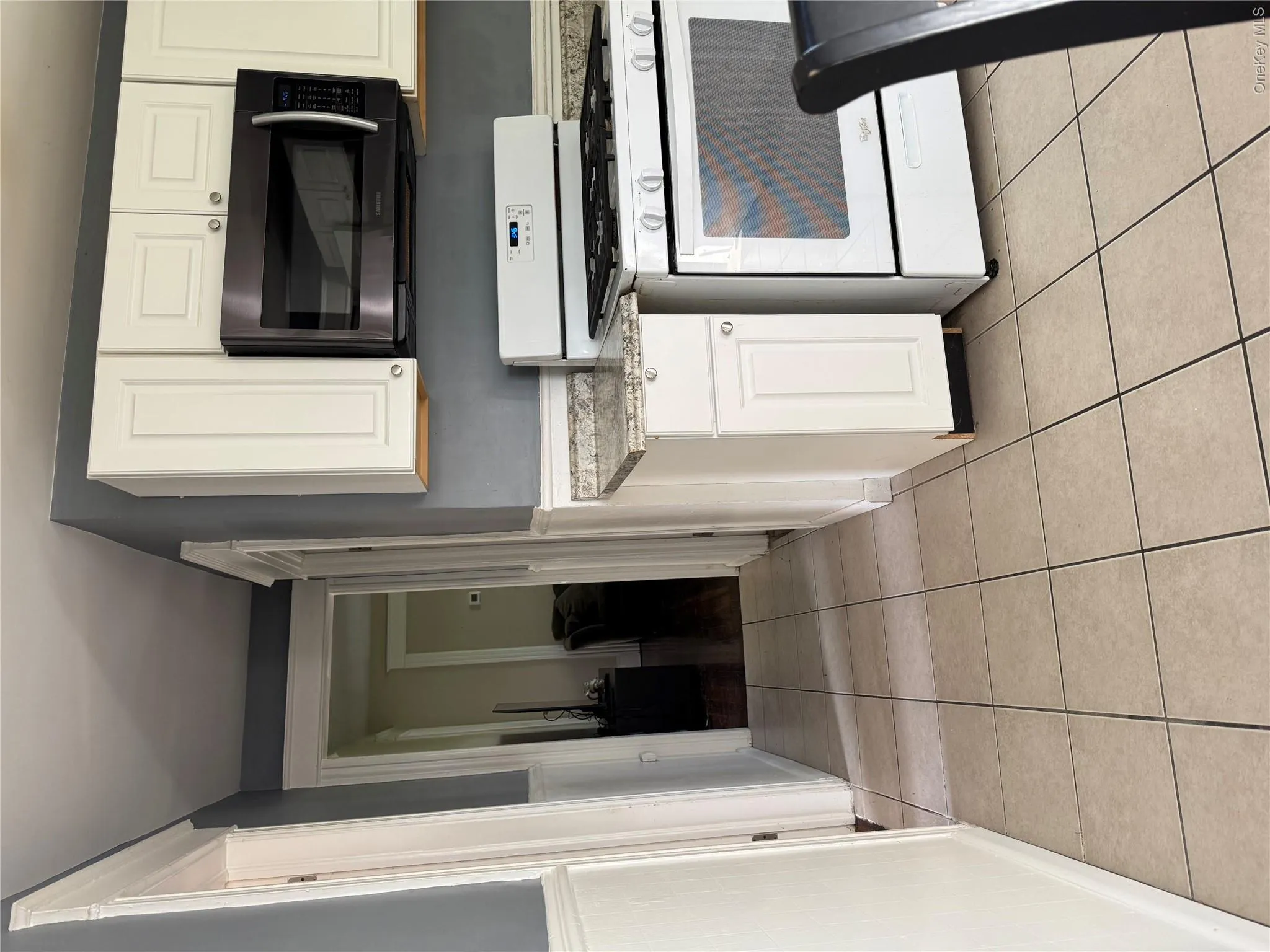 9 Bartlett Street, Poughkeepsie, NY, 3 Bedrooms Bedrooms, 6 Rooms Rooms,1 BathroomBathrooms,Residential Lease,For Rent,Bartlett,0,989415 9 Bartlett Street, Poughkeepsie, NY, 3 Bedrooms Bedrooms, 6 Rooms Rooms,1 BathroomBathrooms,Residential Lease,For Rent,Bartlett,0,989415