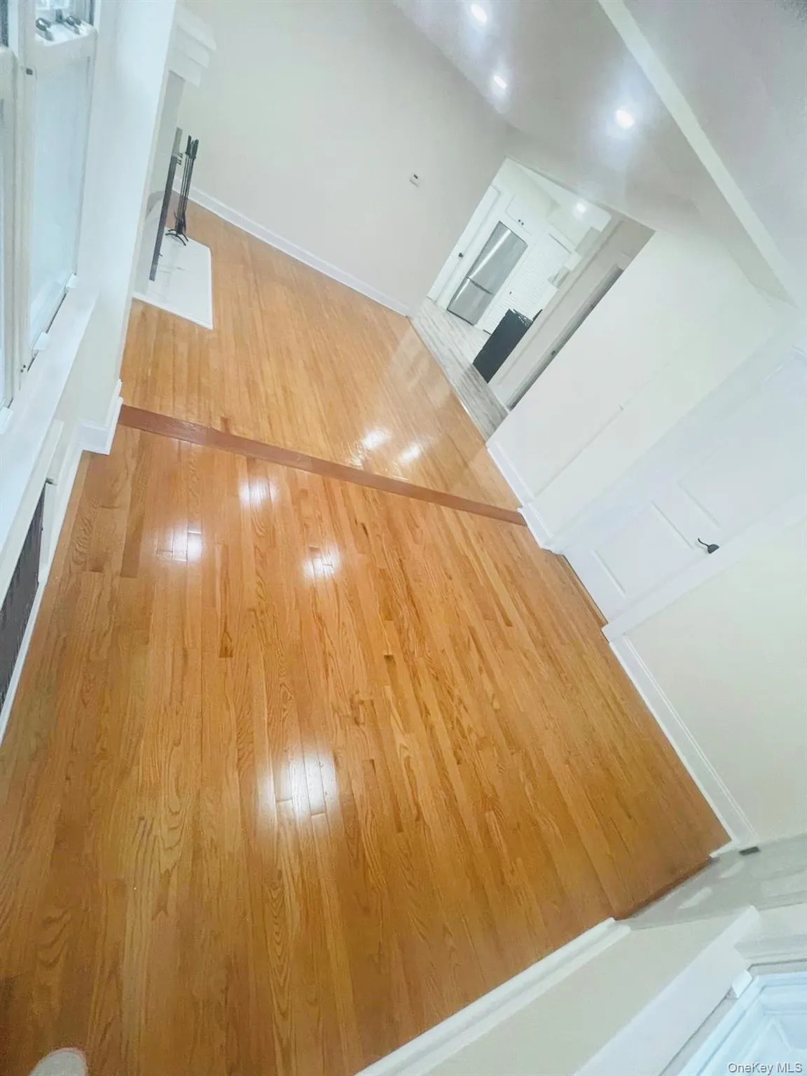 48 Lincoln, New Rochelle, NY, 2 Bedrooms Bedrooms, 6 Rooms Rooms,1 BathroomBathrooms,Residential Lease,For Rent,Lincoln,0,989420 48 Lincoln, New Rochelle, NY, 2 Bedrooms Bedrooms, 6 Rooms Rooms,1 BathroomBathrooms,Residential Lease,For Rent,Lincoln,0,989420