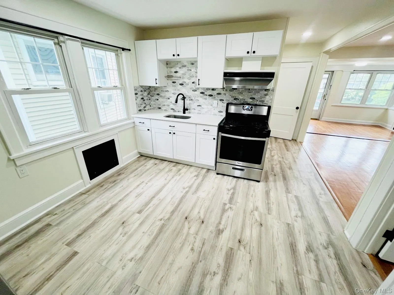 48 Lincoln, New Rochelle, NY, 2 Bedrooms Bedrooms, 6 Rooms Rooms,1 BathroomBathrooms,Residential Lease,For Rent,Lincoln,0,989420 48 Lincoln, New Rochelle, NY, 2 Bedrooms Bedrooms, 6 Rooms Rooms,1 BathroomBathrooms,Residential Lease,For Rent,Lincoln,0,989420