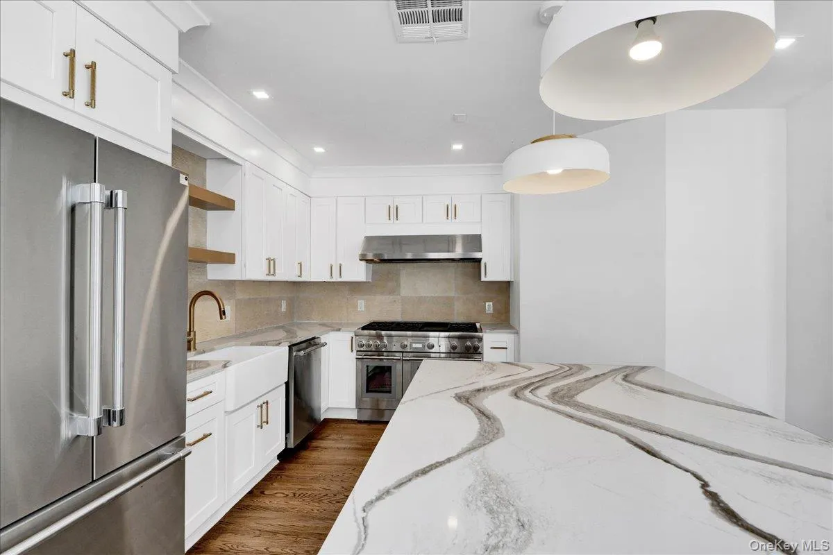 7 Fernwood Avenue, Rye City, NY, 5 Bedrooms Bedrooms, 10 Rooms Rooms,4 BathroomsBathrooms,Residential Sale,For Rent,Fernwood,0,989442 7 Fernwood Avenue, Rye City, NY, 5 Bedrooms Bedrooms, 10 Rooms Rooms,4 BathroomsBathrooms,Residential Sale,For Rent,Fernwood,0,989442