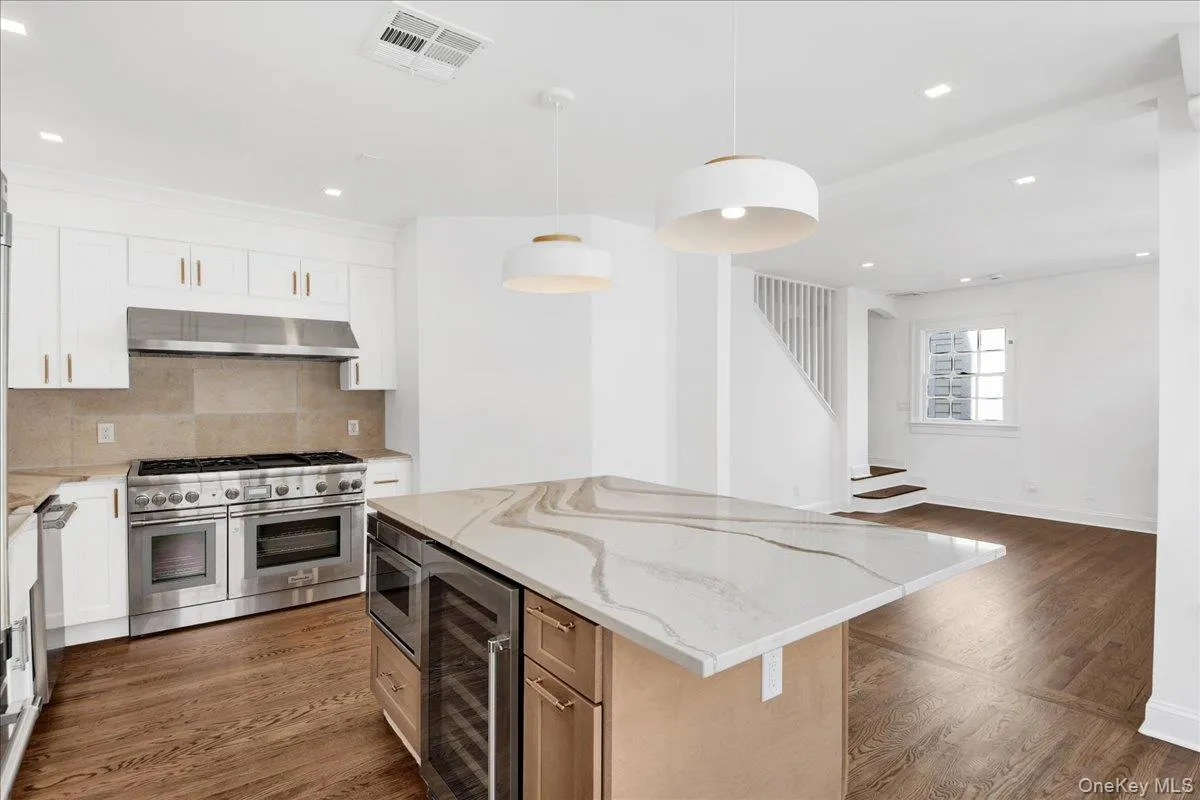 7 Fernwood Avenue, Rye City, NY, 5 Bedrooms Bedrooms, 10 Rooms Rooms,4 BathroomsBathrooms,Residential Sale,For Rent,Fernwood,0,989442 7 Fernwood Avenue, Rye City, NY, 5 Bedrooms Bedrooms, 10 Rooms Rooms,4 BathroomsBathrooms,Residential Sale,For Rent,Fernwood,0,989442