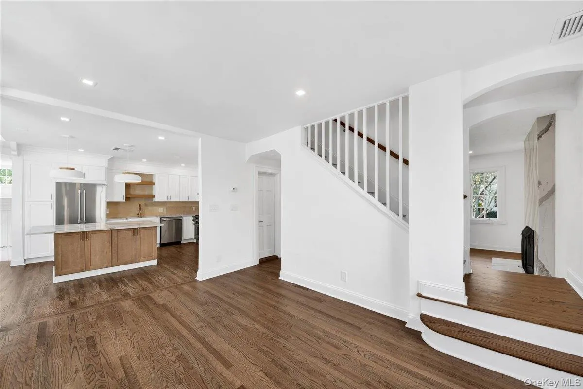 7 Fernwood Avenue, Rye City, NY, 5 Bedrooms Bedrooms, 10 Rooms Rooms,4 BathroomsBathrooms,Residential Sale,For Rent,Fernwood,0,989442 7 Fernwood Avenue, Rye City, NY, 5 Bedrooms Bedrooms, 10 Rooms Rooms,4 BathroomsBathrooms,Residential Sale,For Rent,Fernwood,0,989442