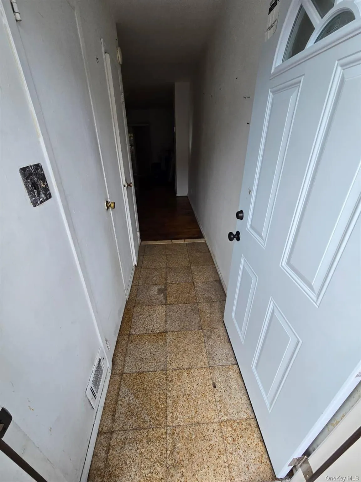 1611 Plainview Avenue, New York, NY, 3 Bedrooms Bedrooms, 5 Rooms Rooms,2 BathroomsBathrooms,Residential Sale,For Rent,Plainview,0,989444 1611 Plainview Avenue, New York, NY, 3 Bedrooms Bedrooms, 5 Rooms Rooms,2 BathroomsBathrooms,Residential Sale,For Rent,Plainview,0,989444
