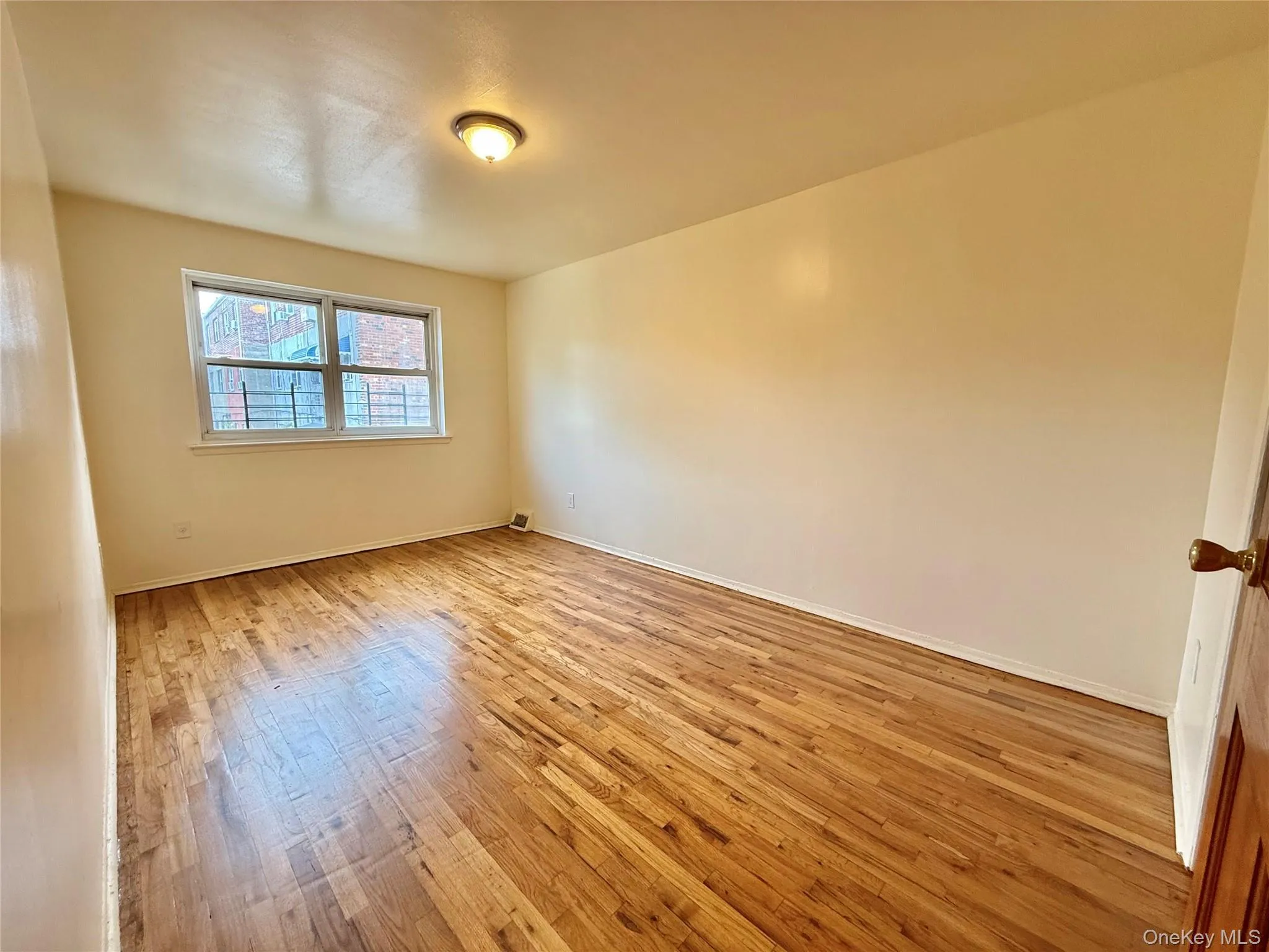 1958 Burke Avenue, New York, NY, 3 Bedrooms Bedrooms, 5 Rooms Rooms,1 BathroomBathrooms,Residential Lease,For Rent,Burke,0,989466 1958 Burke Avenue, New York, NY, 3 Bedrooms Bedrooms, 5 Rooms Rooms,1 BathroomBathrooms,Residential Lease,For Rent,Burke,0,989466