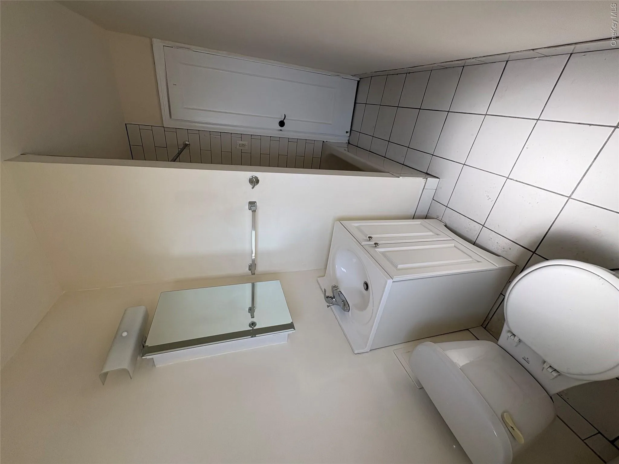 30 Locust Hill Avenue, Yonkers, NY, 1 Bedroom Bedrooms, 5 Rooms Rooms,1 BathroomBathrooms,Residential Lease,For Rent,Locust Hill,0,989478 30 Locust Hill Avenue, Yonkers, NY, 1 Bedroom Bedrooms, 5 Rooms Rooms,1 BathroomBathrooms,Residential Lease,For Rent,Locust Hill,0,989478
