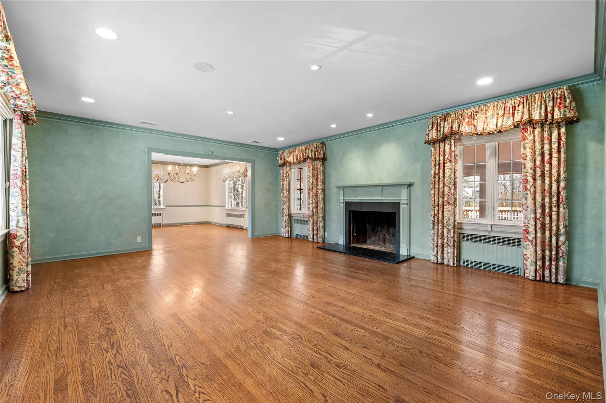 2 Hickory Hill, North Hempstead, NY, 3 Bedrooms Bedrooms, 12 Rooms Rooms,3 BathroomsBathrooms,Residential,For Rent,Hickory,0,989479 2 Hickory Hill, North Hempstead, NY, 3 Bedrooms Bedrooms, 12 Rooms Rooms,3 BathroomsBathrooms,Residential,For Rent,Hickory,0,989479