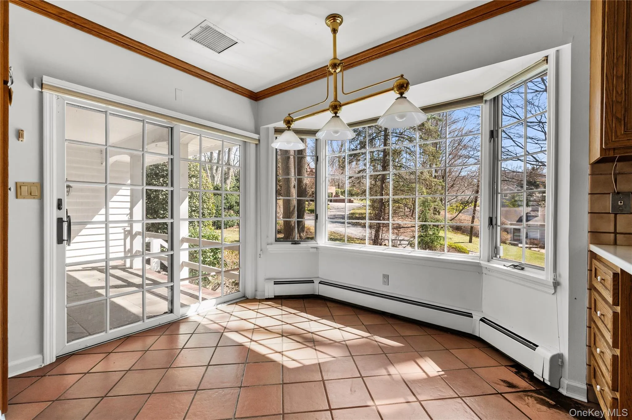 2 Hickory Hill, North Hempstead, NY, 3 Bedrooms Bedrooms, 12 Rooms Rooms,3 BathroomsBathrooms,Residential,For Rent,Hickory,0,989479 2 Hickory Hill, North Hempstead, NY, 3 Bedrooms Bedrooms, 12 Rooms Rooms,3 BathroomsBathrooms,Residential,For Rent,Hickory,0,989479