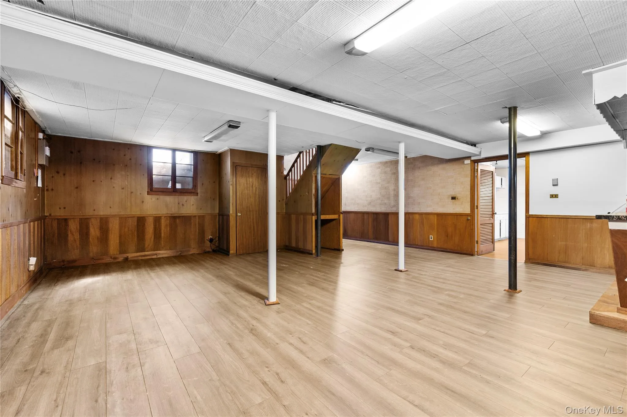 2 Hickory Hill, North Hempstead, NY, 3 Bedrooms Bedrooms, 12 Rooms Rooms,3 BathroomsBathrooms,Residential,For Rent,Hickory,0,989479 2 Hickory Hill, North Hempstead, NY, 3 Bedrooms Bedrooms, 12 Rooms Rooms,3 BathroomsBathrooms,Residential,For Rent,Hickory,0,989479