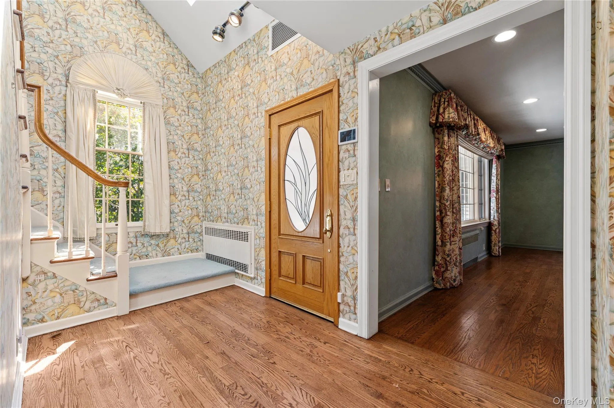 2 Hickory Hill, North Hempstead, NY, 3 Bedrooms Bedrooms, 12 Rooms Rooms,3 BathroomsBathrooms,Residential,For Rent,Hickory,0,989479 2 Hickory Hill, North Hempstead, NY, 3 Bedrooms Bedrooms, 12 Rooms Rooms,3 BathroomsBathrooms,Residential,For Rent,Hickory,0,989479