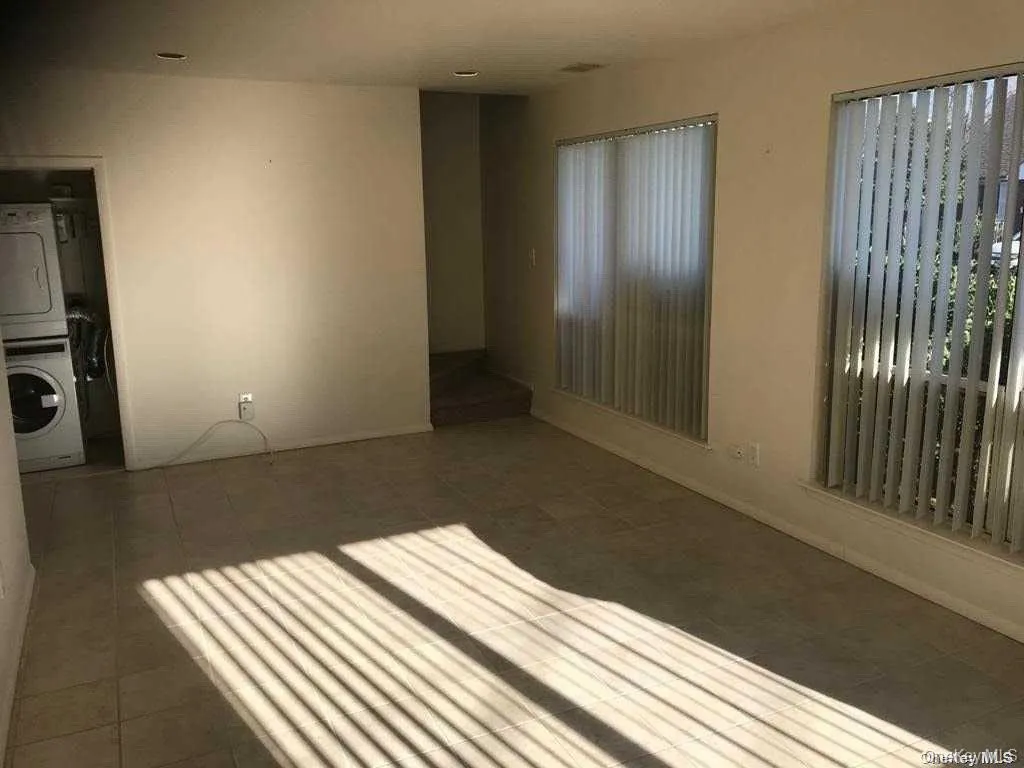 35 Linwood Road, North Hempstead, NY, 1 Bedroom Bedrooms, 3 Rooms Rooms,1 BathroomBathrooms,Residential Lease,For Rent,Linwood,0,989486 35 Linwood Road, North Hempstead, NY, 1 Bedroom Bedrooms, 3 Rooms Rooms,1 BathroomBathrooms,Residential Lease,For Rent,Linwood,0,989486