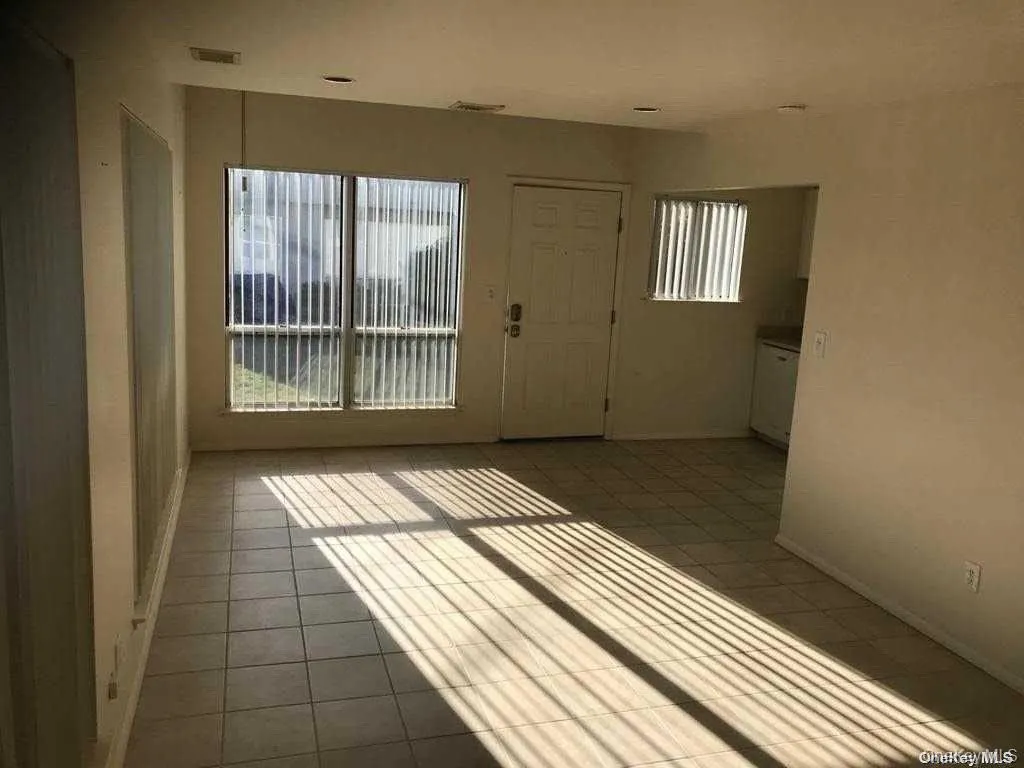 35 Linwood Road, North Hempstead, NY, 1 Bedroom Bedrooms, 3 Rooms Rooms,1 BathroomBathrooms,Residential Lease,For Rent,Linwood,0,989486 35 Linwood Road, North Hempstead, NY, 1 Bedroom Bedrooms, 3 Rooms Rooms,1 BathroomBathrooms,Residential Lease,For Rent,Linwood,0,989486