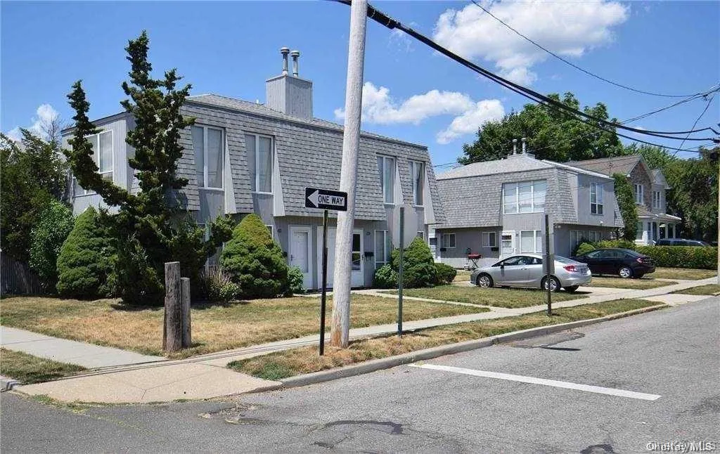 35 Linwood Road, North Hempstead, NY, 1 Bedroom Bedrooms, 3 Rooms Rooms,1 BathroomBathrooms,Residential Lease,For Rent,Linwood,0,989486 35 Linwood Road, North Hempstead, NY, 1 Bedroom Bedrooms, 3 Rooms Rooms,1 BathroomBathrooms,Residential Lease,For Rent,Linwood,0,989486
