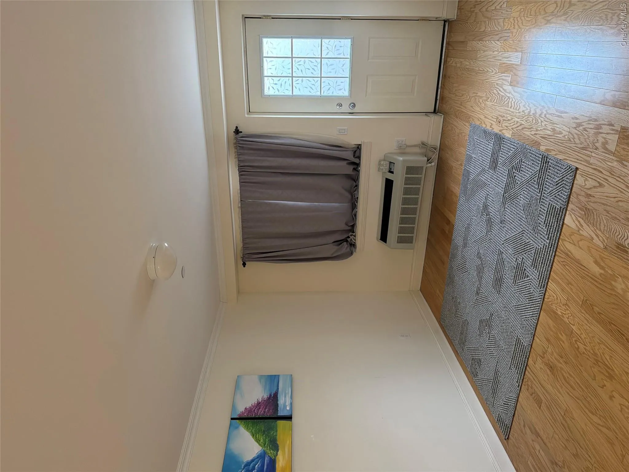 Hardwood-style flooring throughout Hardwood-style flooring throughout