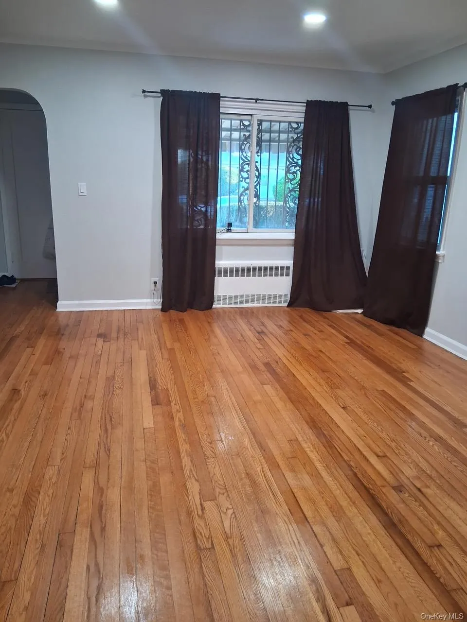65 Botsford Street, Hempstead, NY, 4 Bedrooms Bedrooms, 8 Rooms Rooms,1 BathroomBathrooms,Residential,For Rent,Botsford,0,989512 65 Botsford Street, Hempstead, NY, 4 Bedrooms Bedrooms, 8 Rooms Rooms,1 BathroomBathrooms,Residential,For Rent,Botsford,0,989512