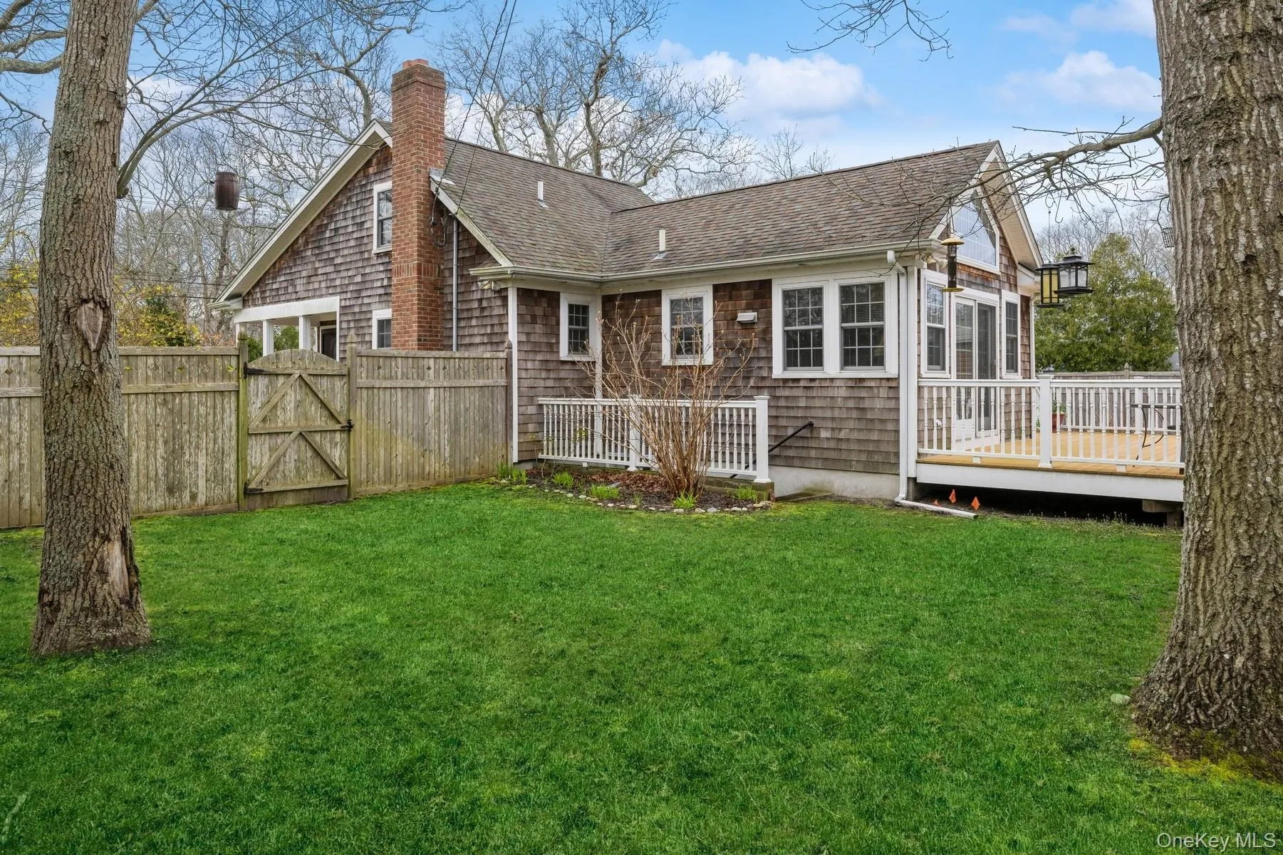 229 Springville Road, Southampton, NY, 2 Bedrooms Bedrooms, 5 Rooms Rooms,2 BathroomsBathrooms,Residential Lease,For Rent,Springville,0,989514 229 Springville Road, Southampton, NY, 2 Bedrooms Bedrooms, 5 Rooms Rooms,2 BathroomsBathrooms,Residential Lease,For Rent,Springville,0,989514