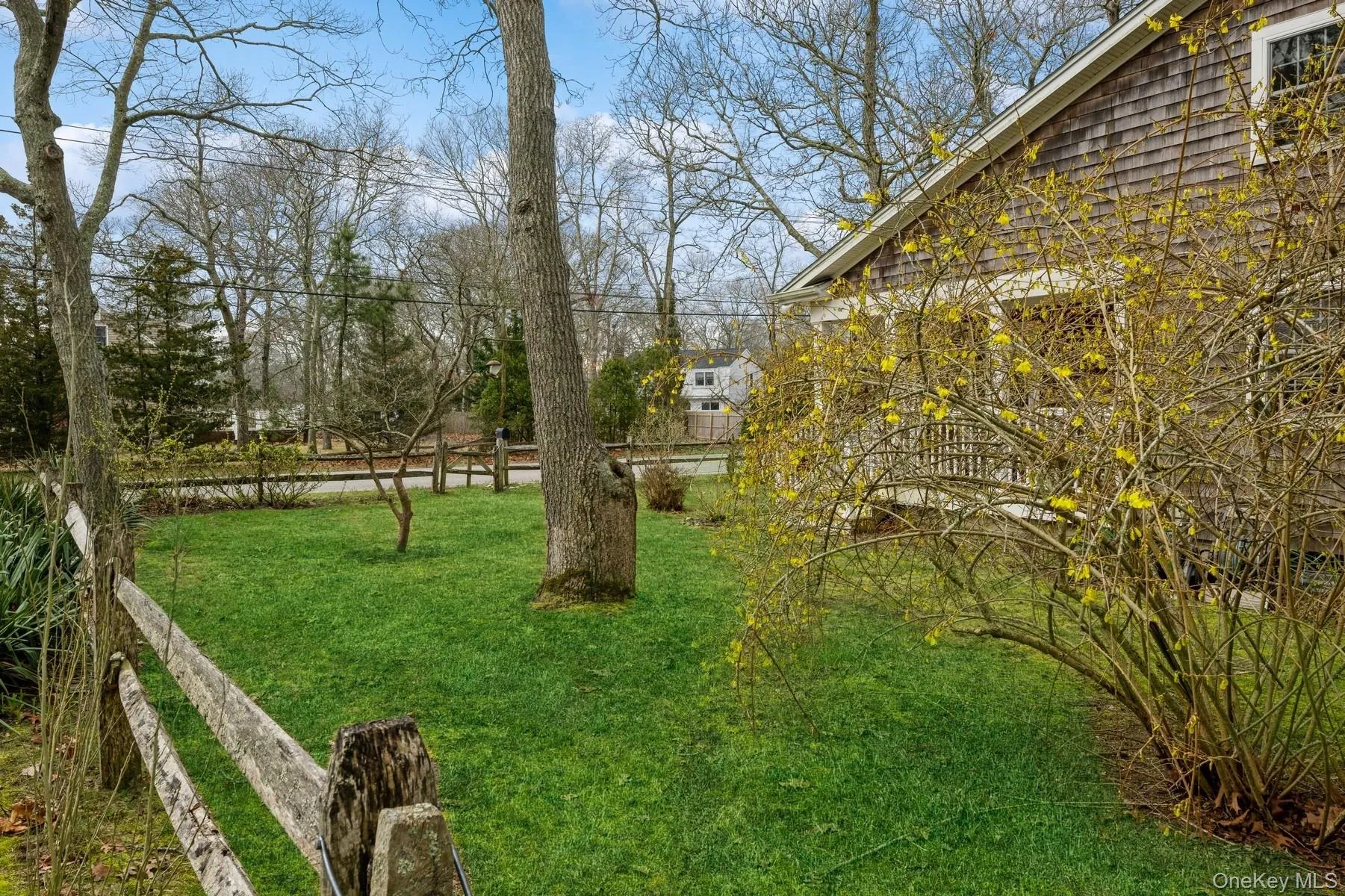 229 Springville Road, Southampton, NY, 2 Bedrooms Bedrooms, 5 Rooms Rooms,2 BathroomsBathrooms,Residential Lease,For Rent,Springville,0,989514 229 Springville Road, Southampton, NY, 2 Bedrooms Bedrooms, 5 Rooms Rooms,2 BathroomsBathrooms,Residential Lease,For Rent,Springville,0,989514