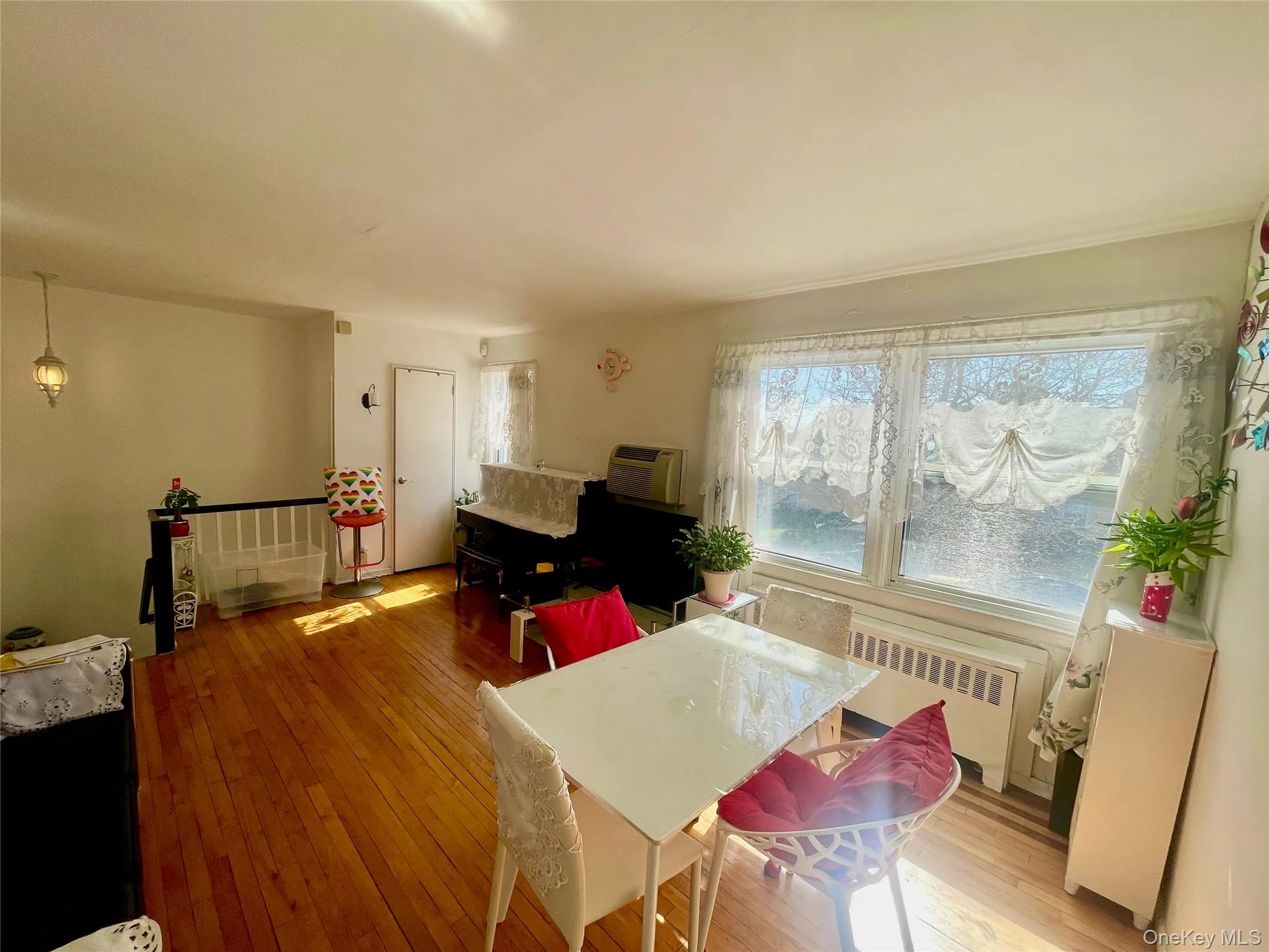 25143 71st Avenue, New York, NY, 1 Bedroom Bedrooms, 3 Rooms Rooms,1 BathroomBathrooms,Residential,For Rent,71st,0,989525 25143 71st Avenue, New York, NY, 1 Bedroom Bedrooms, 3 Rooms Rooms,1 BathroomBathrooms,Residential,For Rent,71st,0,989525