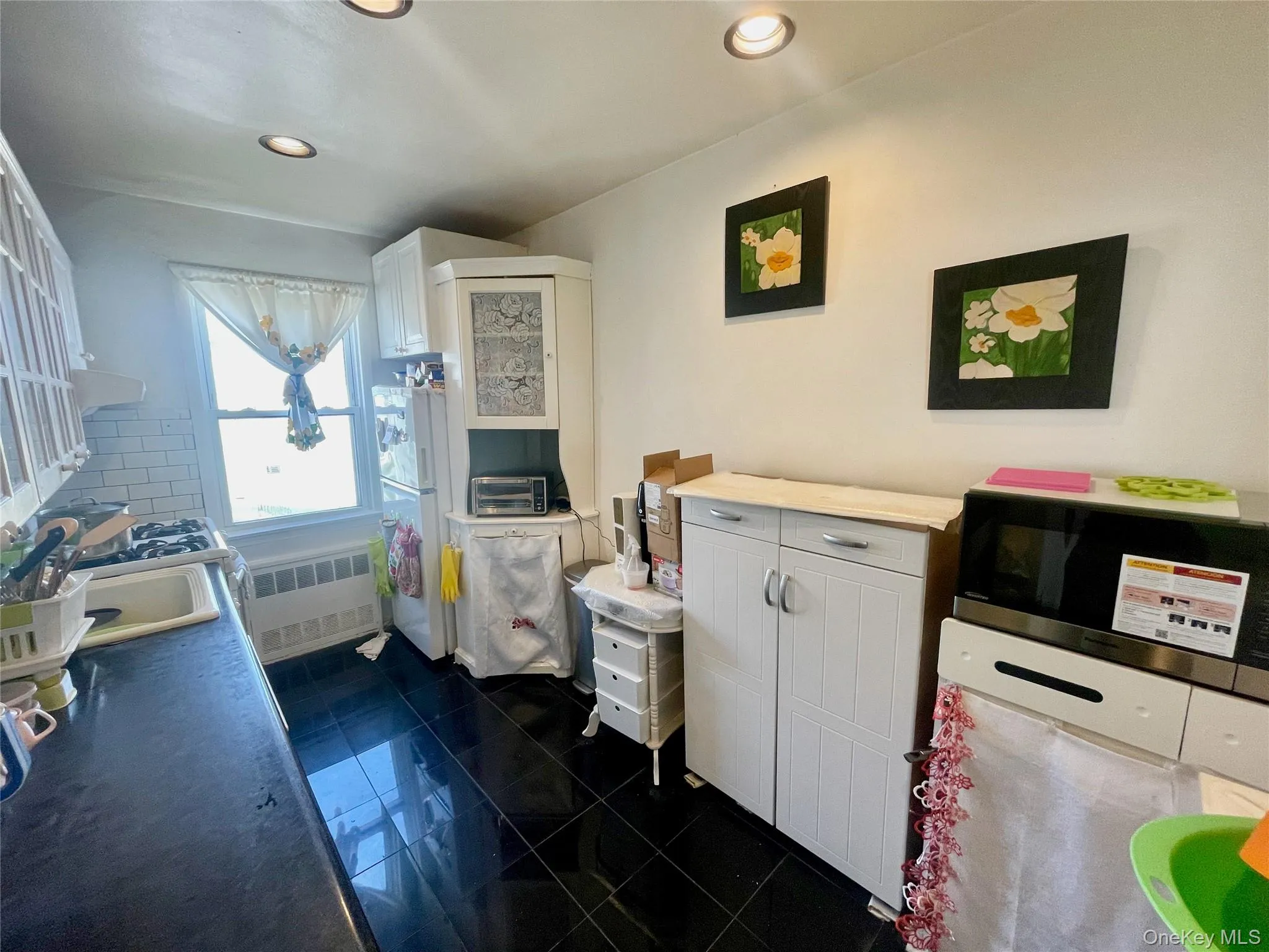 25143 71st Avenue, New York, NY, 1 Bedroom Bedrooms, 3 Rooms Rooms,1 BathroomBathrooms,Residential,For Rent,71st,0,989525 25143 71st Avenue, New York, NY, 1 Bedroom Bedrooms, 3 Rooms Rooms,1 BathroomBathrooms,Residential,For Rent,71st,0,989525