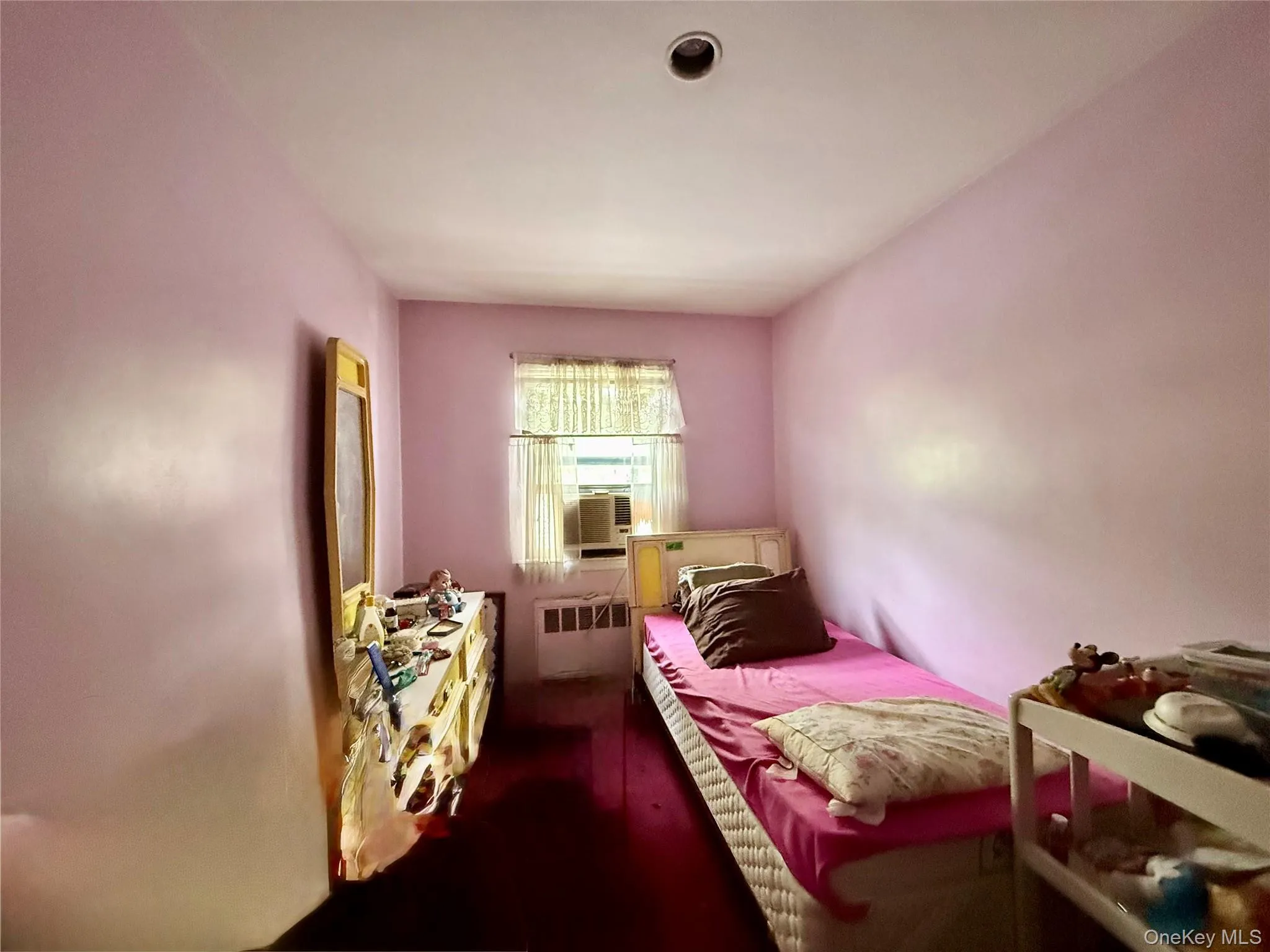 52-50 71st Street, New York, NY, 3 Bedrooms Bedrooms, 5 Rooms Rooms,1 BathroomBathrooms,Residential,For Rent,71st,0,989535 52-50 71st Street, New York, NY, 3 Bedrooms Bedrooms, 5 Rooms Rooms,1 BathroomBathrooms,Residential,For Rent,71st,0,989535