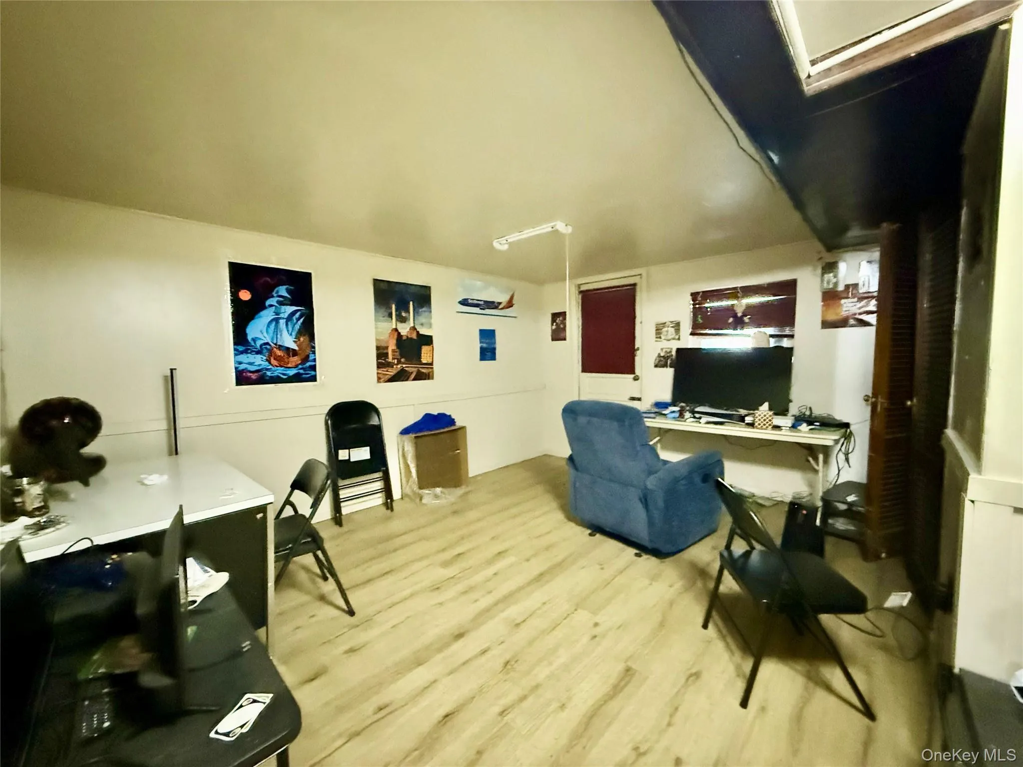 52-50 71st Street, New York, NY, 3 Bedrooms Bedrooms, 5 Rooms Rooms,1 BathroomBathrooms,Residential,For Rent,71st,0,989535 52-50 71st Street, New York, NY, 3 Bedrooms Bedrooms, 5 Rooms Rooms,1 BathroomBathrooms,Residential,For Rent,71st,0,989535