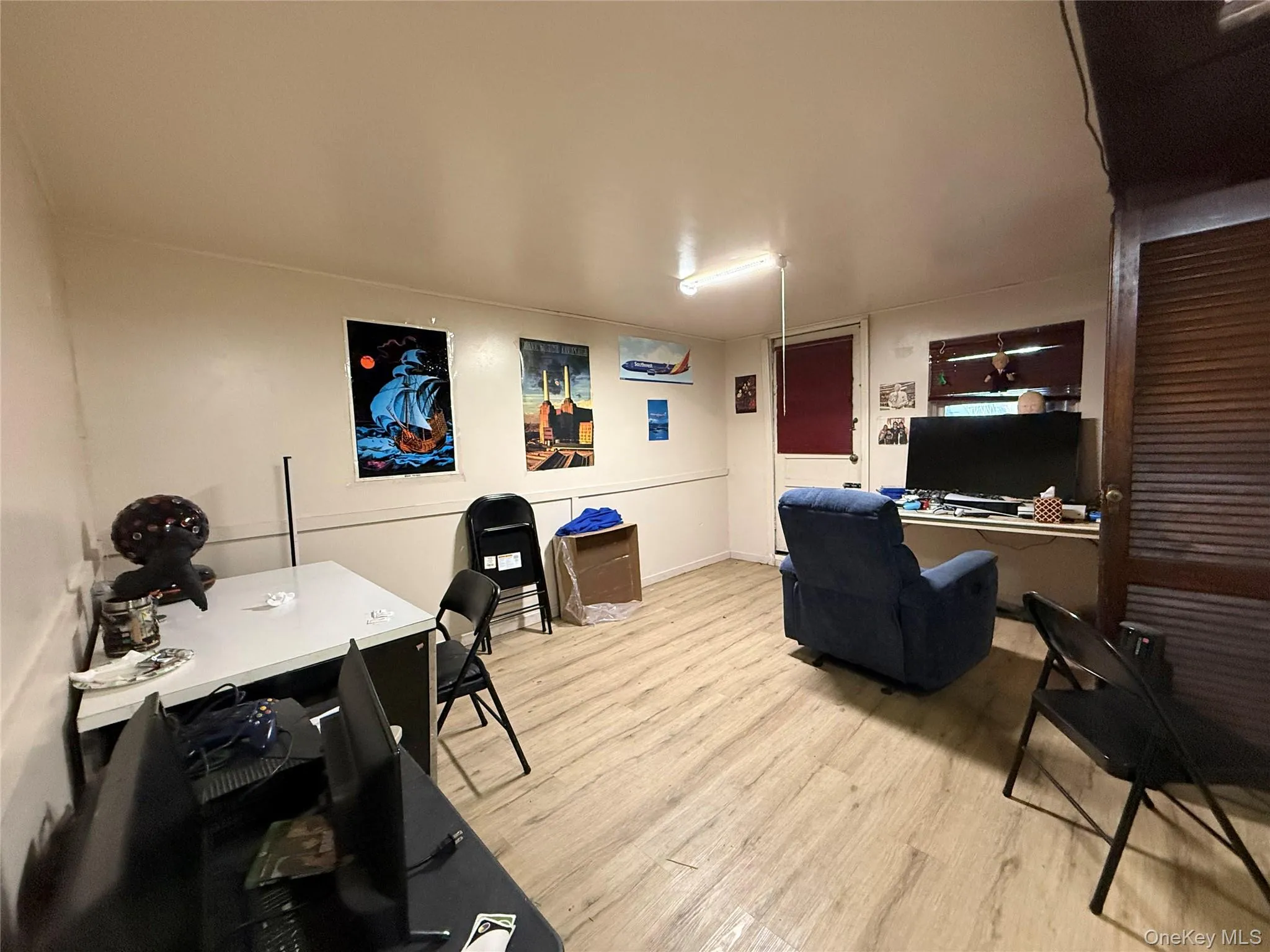 52-50 71st Street, New York, NY, 3 Bedrooms Bedrooms, 5 Rooms Rooms,1 BathroomBathrooms,Residential,For Rent,71st,0,989535 52-50 71st Street, New York, NY, 3 Bedrooms Bedrooms, 5 Rooms Rooms,1 BathroomBathrooms,Residential,For Rent,71st,0,989535