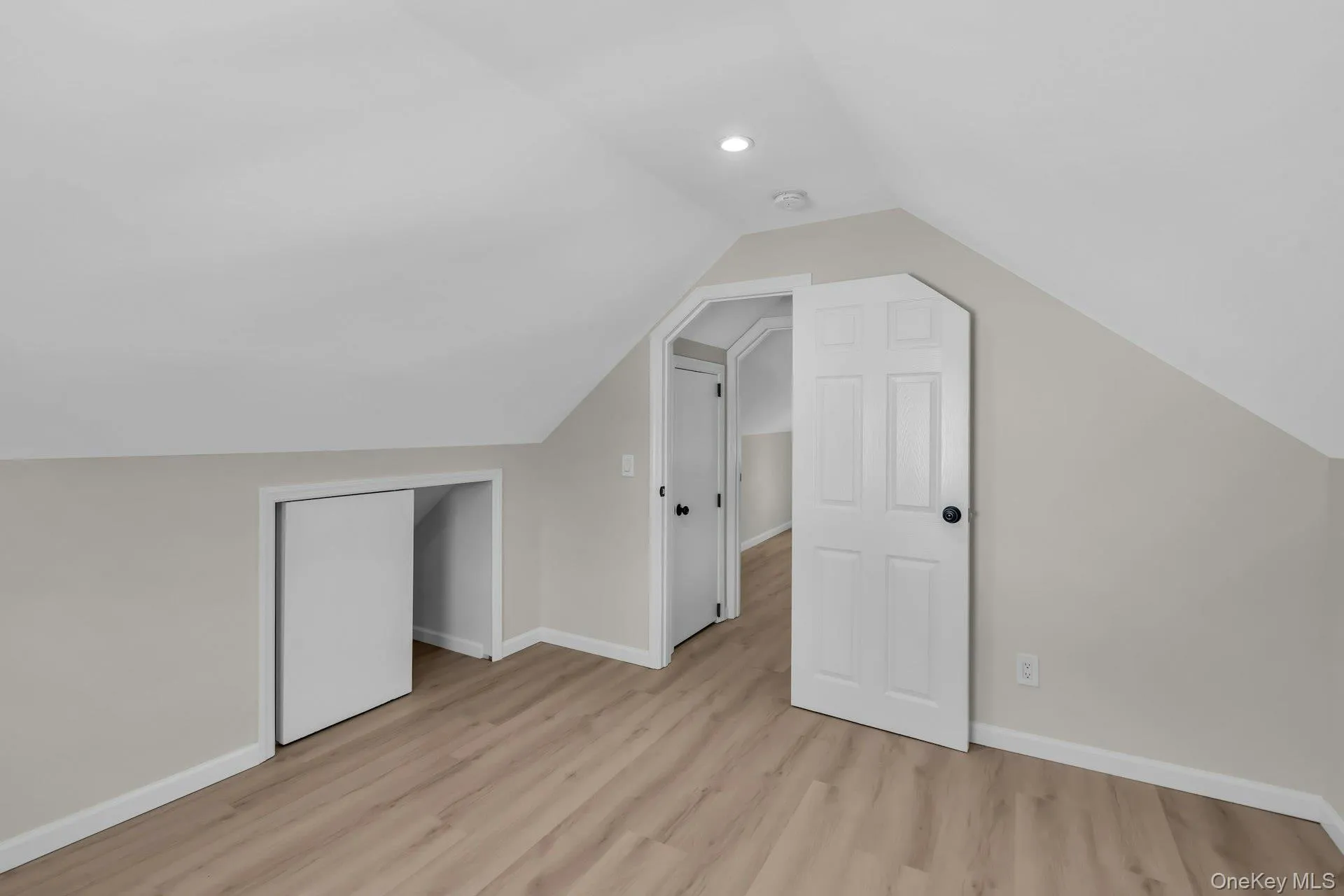 133 Lakeview Drive, Brookhaven, NY, 4 Bedrooms Bedrooms, 6 Rooms Rooms,1 BathroomBathrooms,Residential Sale,For Rent,Lakeview,0,989556 133 Lakeview Drive, Brookhaven, NY, 4 Bedrooms Bedrooms, 6 Rooms Rooms,1 BathroomBathrooms,Residential Sale,For Rent,Lakeview,0,989556
