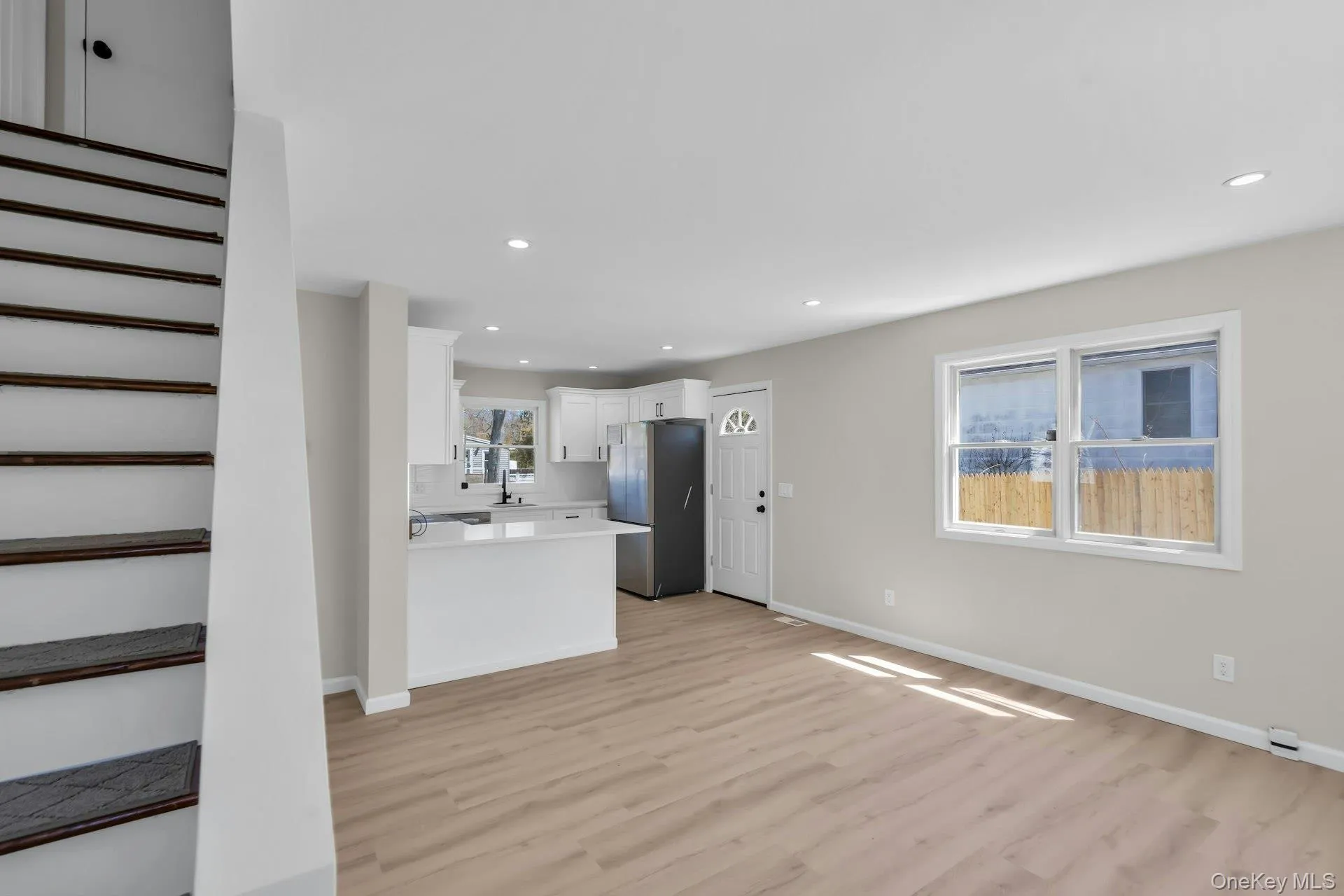 133 Lakeview Drive, Brookhaven, NY, 4 Bedrooms Bedrooms, 6 Rooms Rooms,1 BathroomBathrooms,Residential Sale,For Rent,Lakeview,0,989556 133 Lakeview Drive, Brookhaven, NY, 4 Bedrooms Bedrooms, 6 Rooms Rooms,1 BathroomBathrooms,Residential Sale,For Rent,Lakeview,0,989556