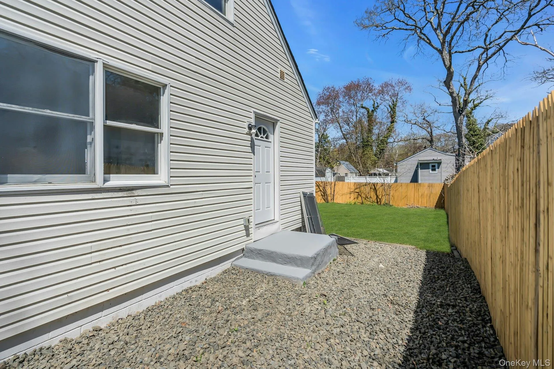 133 Lakeview Drive, Brookhaven, NY, 4 Bedrooms Bedrooms, 6 Rooms Rooms,1 BathroomBathrooms,Residential Sale,For Rent,Lakeview,0,989556 133 Lakeview Drive, Brookhaven, NY, 4 Bedrooms Bedrooms, 6 Rooms Rooms,1 BathroomBathrooms,Residential Sale,For Rent,Lakeview,0,989556