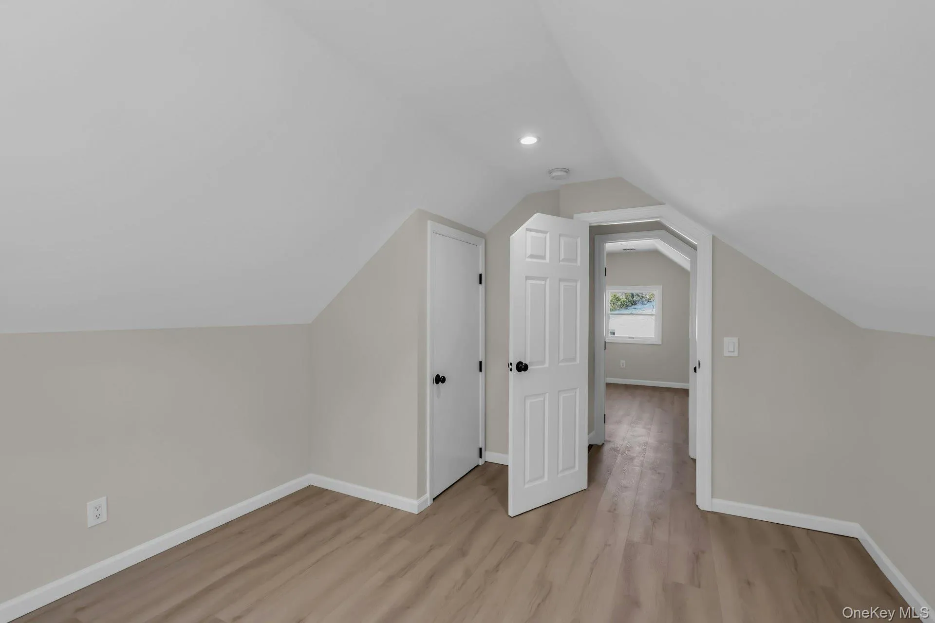 133 Lakeview Drive, Brookhaven, NY, 4 Bedrooms Bedrooms, 6 Rooms Rooms,1 BathroomBathrooms,Residential Sale,For Rent,Lakeview,0,989556 133 Lakeview Drive, Brookhaven, NY, 4 Bedrooms Bedrooms, 6 Rooms Rooms,1 BathroomBathrooms,Residential Sale,For Rent,Lakeview,0,989556