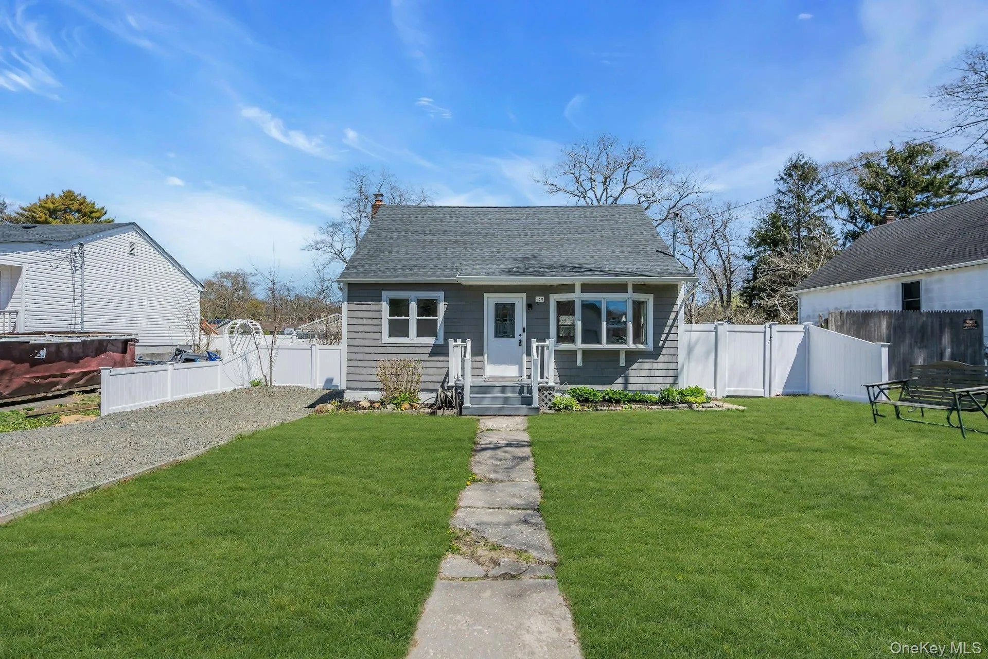 133 Lakeview Drive, Brookhaven, NY, 4 Bedrooms Bedrooms, 6 Rooms Rooms,1 BathroomBathrooms,Residential Sale,For Rent,Lakeview,0,989556 133 Lakeview Drive, Brookhaven, NY, 4 Bedrooms Bedrooms, 6 Rooms Rooms,1 BathroomBathrooms,Residential Sale,For Rent,Lakeview,0,989556