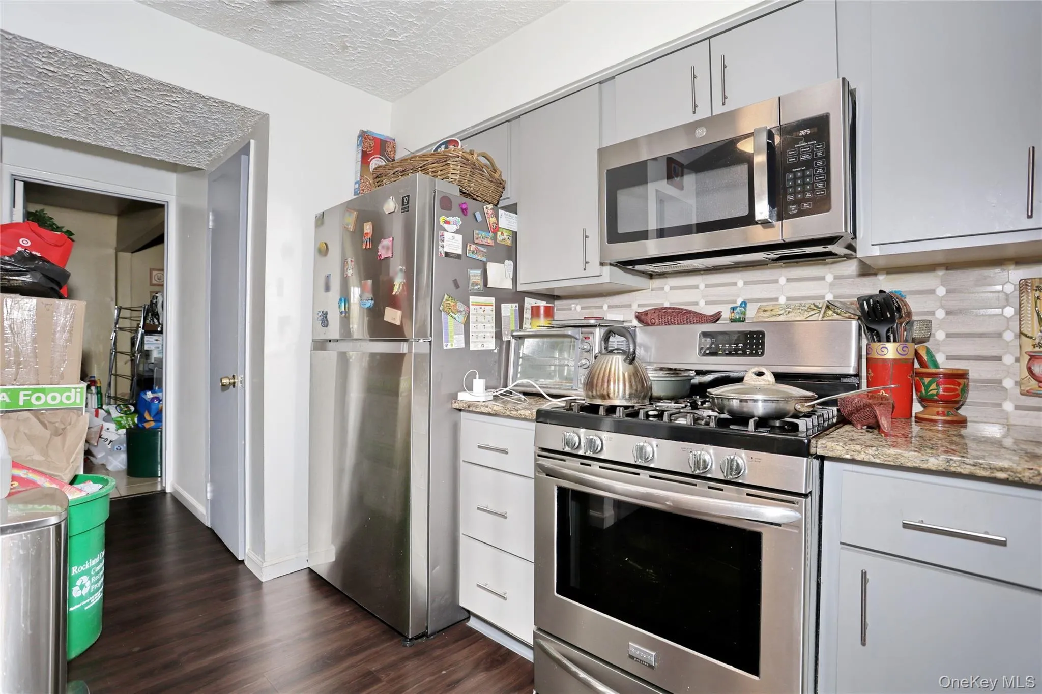 31 Lillian Street, Haverstraw, NY, 3 Bedrooms Bedrooms, 4 Rooms Rooms,1 BathroomBathrooms,Residential,For Rent,Lillian,0,989566 31 Lillian Street, Haverstraw, NY, 3 Bedrooms Bedrooms, 4 Rooms Rooms,1 BathroomBathrooms,Residential,For Rent,Lillian,0,989566