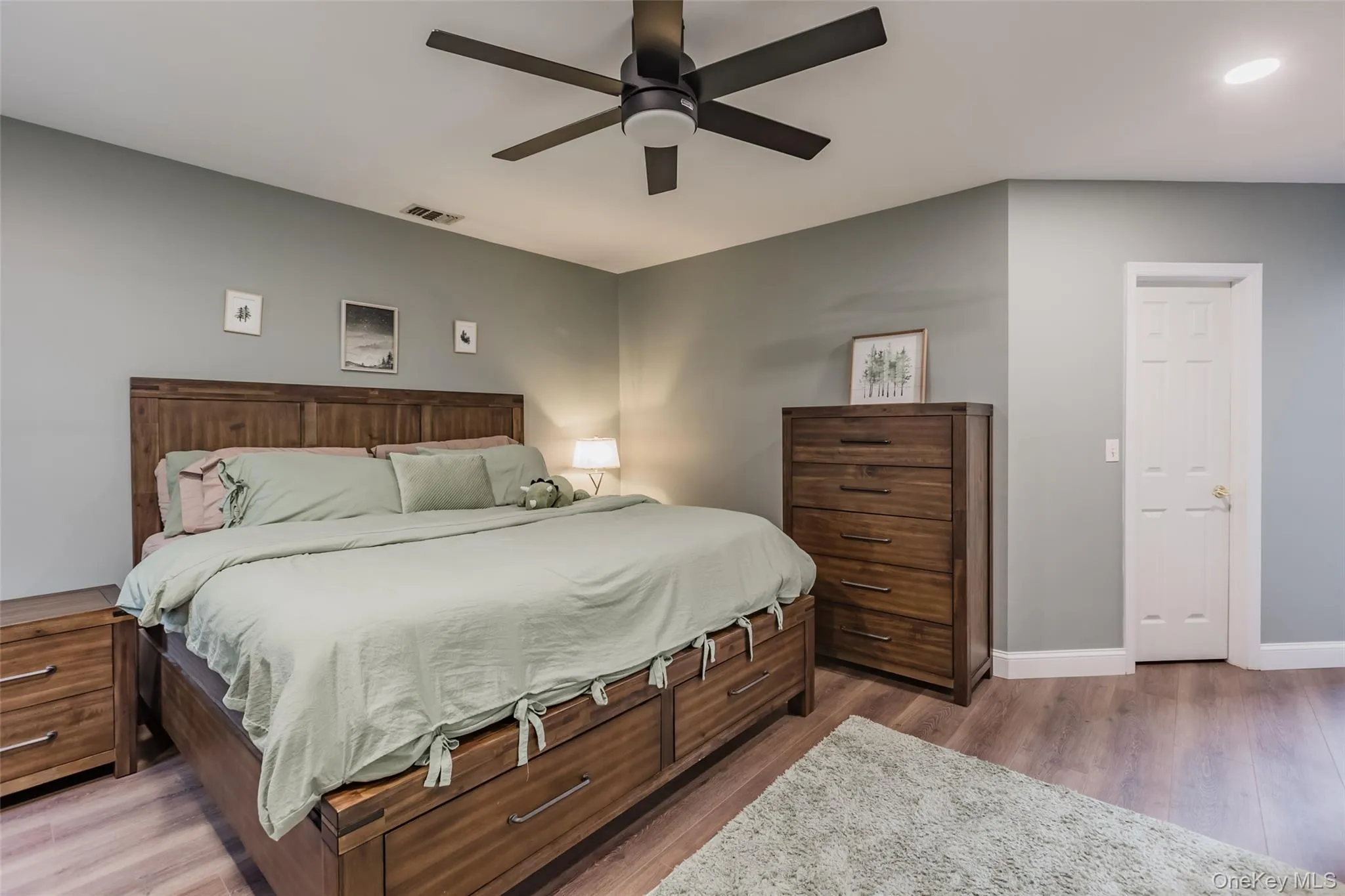6 Julia Circle, Brookhaven, NY, 3 Bedrooms Bedrooms, 7 Rooms Rooms,2 BathroomsBathrooms,Residential,For Rent,Julia,0,989571 6 Julia Circle, Brookhaven, NY, 3 Bedrooms Bedrooms, 7 Rooms Rooms,2 BathroomsBathrooms,Residential,For Rent,Julia,0,989571