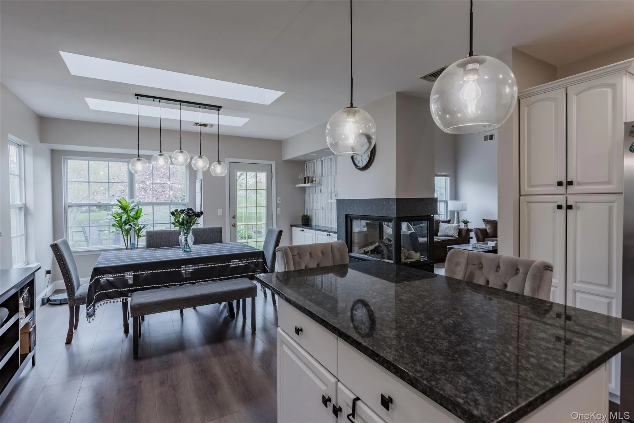 6 Julia Circle, Brookhaven, NY, 3 Bedrooms Bedrooms, 7 Rooms Rooms,2 BathroomsBathrooms,Residential,For Rent,Julia,0,989571 6 Julia Circle, Brookhaven, NY, 3 Bedrooms Bedrooms, 7 Rooms Rooms,2 BathroomsBathrooms,Residential,For Rent,Julia,0,989571