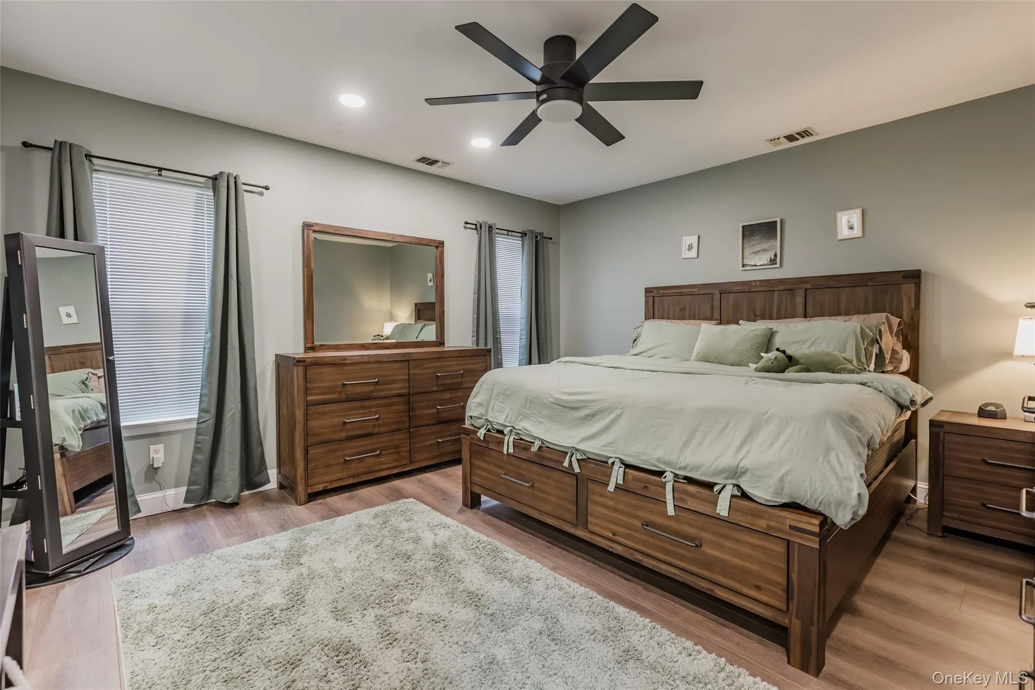 6 Julia Circle, Brookhaven, NY, 3 Bedrooms Bedrooms, 7 Rooms Rooms,2 BathroomsBathrooms,Residential,For Rent,Julia,0,989571 6 Julia Circle, Brookhaven, NY, 3 Bedrooms Bedrooms, 7 Rooms Rooms,2 BathroomsBathrooms,Residential,For Rent,Julia,0,989571
