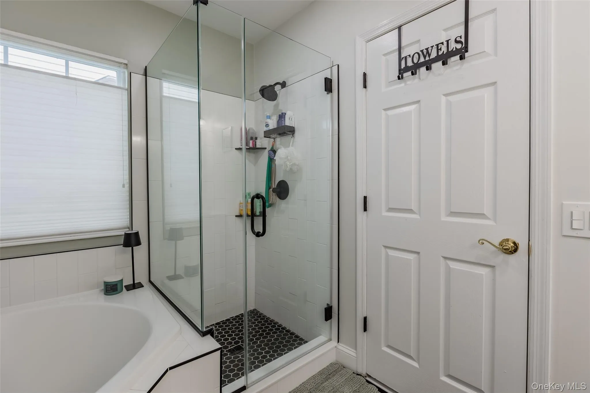6 Julia Circle, Brookhaven, NY, 3 Bedrooms Bedrooms, 7 Rooms Rooms,2 BathroomsBathrooms,Residential,For Rent,Julia,0,989571 6 Julia Circle, Brookhaven, NY, 3 Bedrooms Bedrooms, 7 Rooms Rooms,2 BathroomsBathrooms,Residential,For Rent,Julia,0,989571