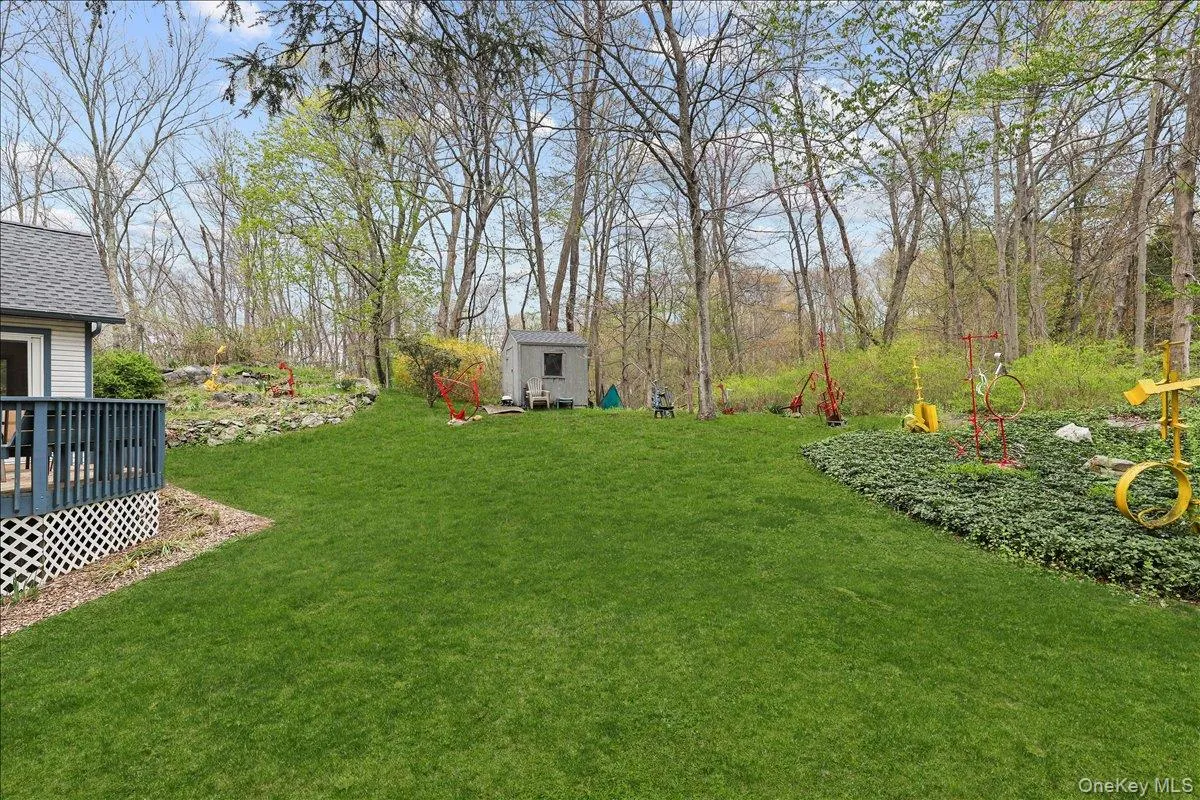 1 Branch Street, Lewisboro, NY, 3 Bedrooms Bedrooms, 7 Rooms Rooms,2 BathroomsBathrooms,Residential Lease,For Rent,Branch,0,989575 1 Branch Street, Lewisboro, NY, 3 Bedrooms Bedrooms, 7 Rooms Rooms,2 BathroomsBathrooms,Residential Lease,For Rent,Branch,0,989575