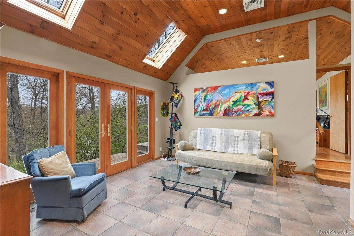 1 Branch Street, Lewisboro, NY, 3 Bedrooms Bedrooms, 7 Rooms Rooms,2 BathroomsBathrooms,Residential Lease,For Rent,Branch,0,989575 1 Branch Street, Lewisboro, NY, 3 Bedrooms Bedrooms, 7 Rooms Rooms,2 BathroomsBathrooms,Residential Lease,For Rent,Branch,0,989575