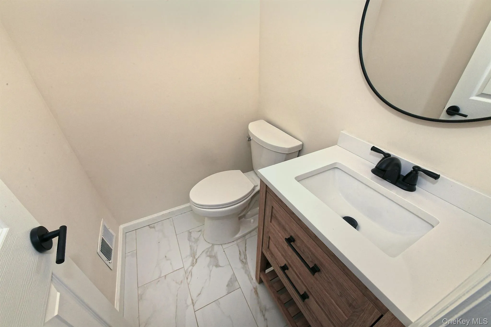 9 Manitou Trail, Smithtown, NY, 3 Bedrooms Bedrooms, 7 Rooms Rooms,2 BathroomsBathrooms,Residential Lease,For Rent,Manitou,0,989602 9 Manitou Trail, Smithtown, NY, 3 Bedrooms Bedrooms, 7 Rooms Rooms,2 BathroomsBathrooms,Residential Lease,For Rent,Manitou,0,989602