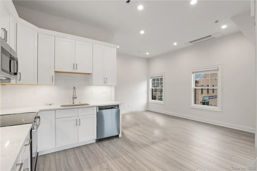 225 Katonah Avenue, Bedford, NY, 1 Bedroom Bedrooms, 3 Rooms Rooms,1 BathroomBathrooms,Residential Lease,For Rent,Katonah,0,989610 225 Katonah Avenue, Bedford, NY, 1 Bedroom Bedrooms, 3 Rooms Rooms,1 BathroomBathrooms,Residential Lease,For Rent,Katonah,0,989610