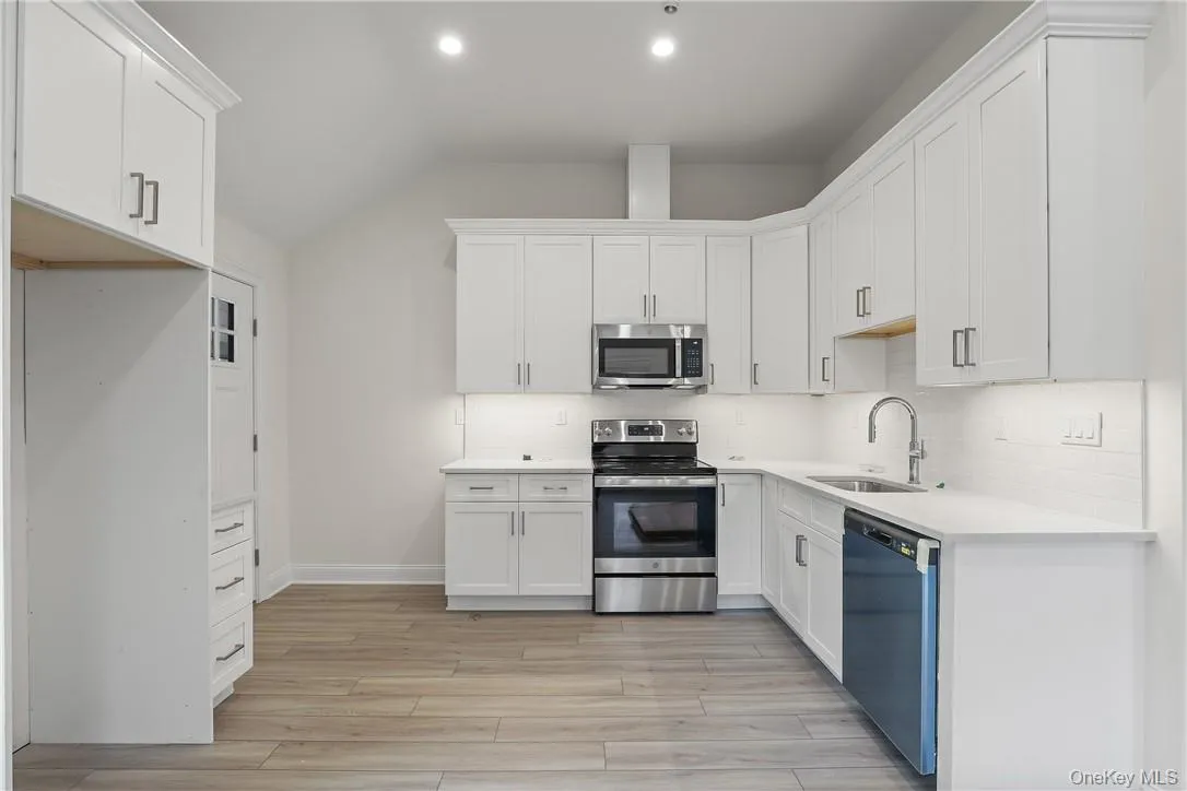 225 Katonah Avenue, Bedford, NY, 1 Bedroom Bedrooms, 3 Rooms Rooms,1 BathroomBathrooms,Residential Lease,For Rent,Katonah,0,989610 225 Katonah Avenue, Bedford, NY, 1 Bedroom Bedrooms, 3 Rooms Rooms,1 BathroomBathrooms,Residential Lease,For Rent,Katonah,0,989610